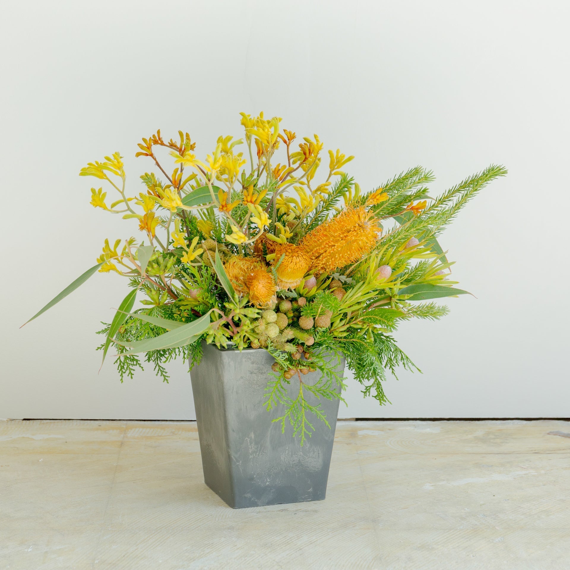 お祝いネイティブフラワーおまかせ11000をオーダーするならFlower&Plants tette │ 「手から手へ、想いを運ぶフラワーショップ」【板橋駅徒歩4分】【熟練フローリスト夫婦が運営】【最短2営業日で発送】【24時間365日注文OK】【ギフトは3300円〜】フラワーギフトを手から手へ、想いを込めたブーケやアレンジメントで大切な人に感謝と愛情を。シーンや用途に合わせて選びやすい豊富な種