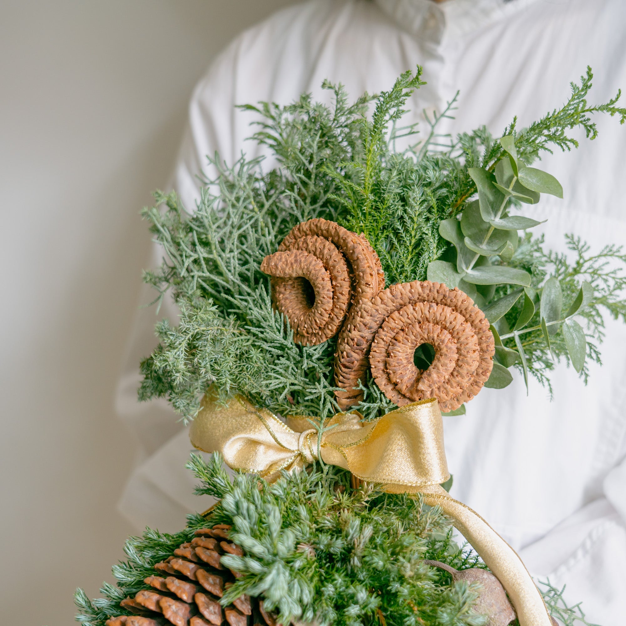 クリスマススワッグ2024をオーダーするならFlower&Plants tette │ 「手から手へ、想いを運ぶフラワーショップ」【板橋駅徒歩4分】【熟練フローリスト夫婦が運営】【最短2営業日で発送】【24時間365日注文OK】【ギフトは3300円〜】フラワーギフトを手から手へ、想いを込めたブーケやアレンジメントで大切な人に感謝と愛情を。シーンや用途に合わせて選びやすい豊富な種