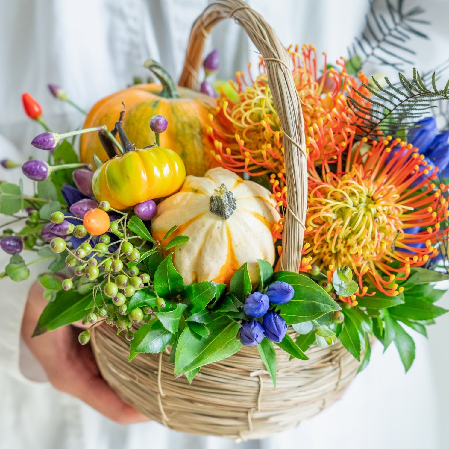 ハロウィンギフト2024をオーダーするならFlower&Plants tette │ 「手から手へ、想いを運ぶフラワーショップ」【板橋駅徒歩4分】【熟練フローリスト夫婦が運営】【最短2営業日で発送】【24時間365日注文OK】【ギフトは3300円〜】フラワーギフトを手から手へ、想いを込めたブーケやアレンジメントで大切な人に感謝と愛情を。シーンや用途に合わせて選びやすい豊富な種