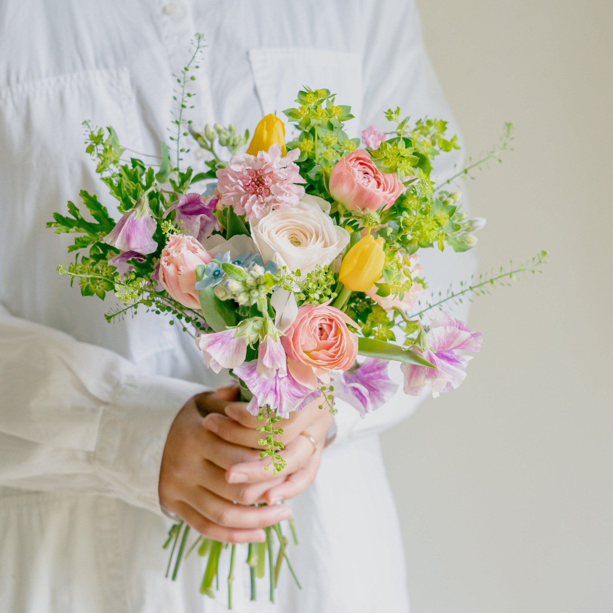 春のミックスギフトをオーダーするならFlower&Plants tette │ 「手から手へ、想いを運ぶフラワーショップ」【板橋駅徒歩4分】【熟練フローリスト夫婦が運営】【最短2営業日で発送】【24時間365日注文OK】【ギフトは3300円〜】フラワーギフトを手から手へ、想いを込めたブーケやアレンジメントで大切な人に感謝と愛情を。シーンや用途に合わせて選びやすい豊富な種