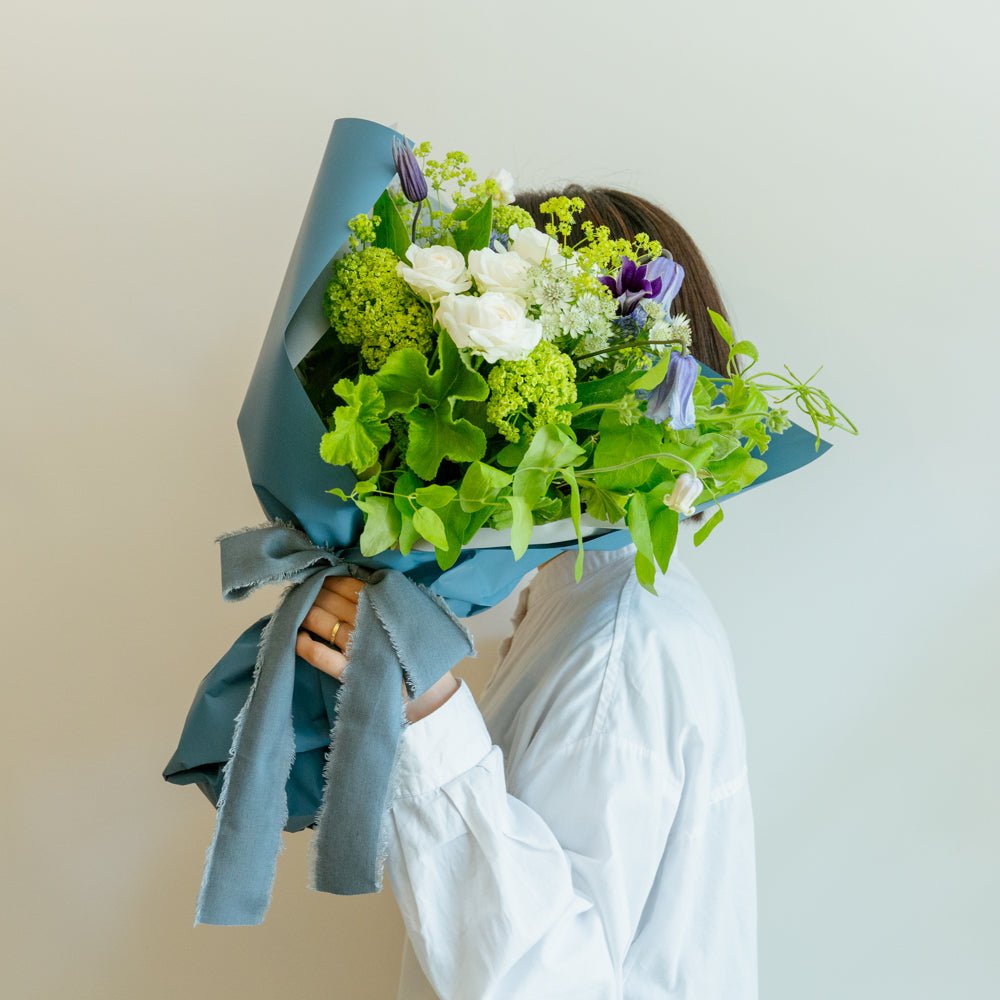 クレマチスのギフトをオーダーするならFlower&Plants tette │ 「手から手へ、想いを運ぶフラワーショップ」【板橋駅徒歩4分】【熟練フローリスト夫婦が運営】【最短2営業日で発送】【24時間365日注文OK】【ギフトは3300円〜】フラワーギフトを手から手へ、想いを込めたブーケやアレンジメントで大切な人に感謝と愛情を。シーンや用途に合わせて選びやすい豊富な種