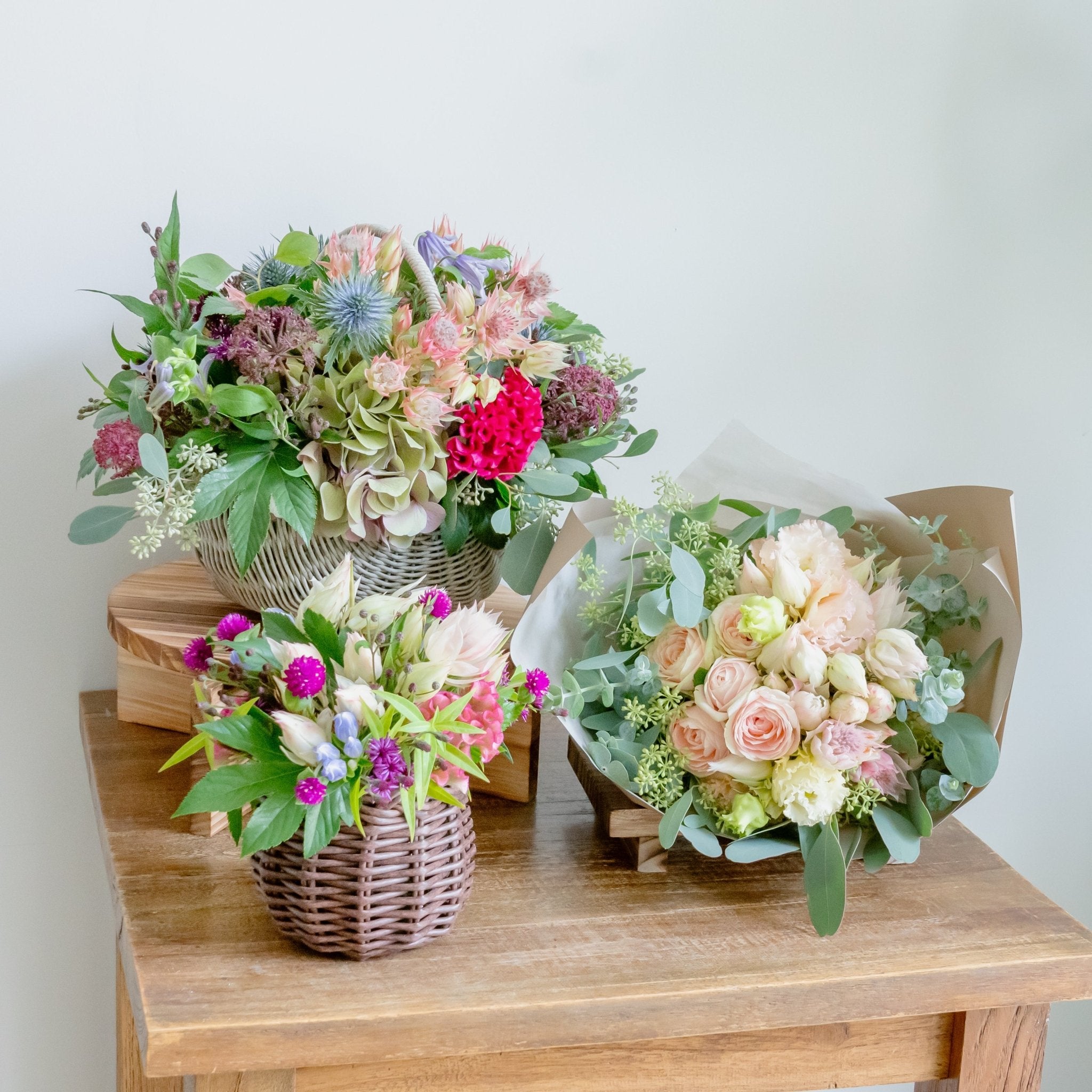 セルリアのギフトをオーダーするならFlower&Plants tette │ 「手から手へ、想いを運ぶフラワーショップ」【板橋駅徒歩4分】【熟練フローリスト夫婦が運営】【最短2営業日で発送】【24時間365日注文OK】【ギフトは3300円〜】フラワーギフトを手から手へ、想いを込めたブーケやアレンジメントで大切な人に感謝と愛情を。シーンや用途に合わせて選びやすい豊富な種