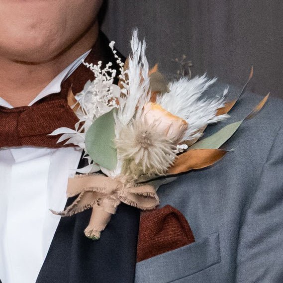 ウェディング ドライフラワーブーケをオーダーするならFlower&Plants tette │ 「手から手へ、想いを運ぶフラワーショップ」【板橋駅徒歩4分】【熟練フローリスト夫婦が運営】【最短2営業日で発送】【24時間365日注文OK】【ギフトは3300円〜】フラワーギフトを手から手へ、想いを込めたブーケやアレンジメントで大切な人に感謝と愛情を。シーンや用途に合わせて選びやすい豊富な種