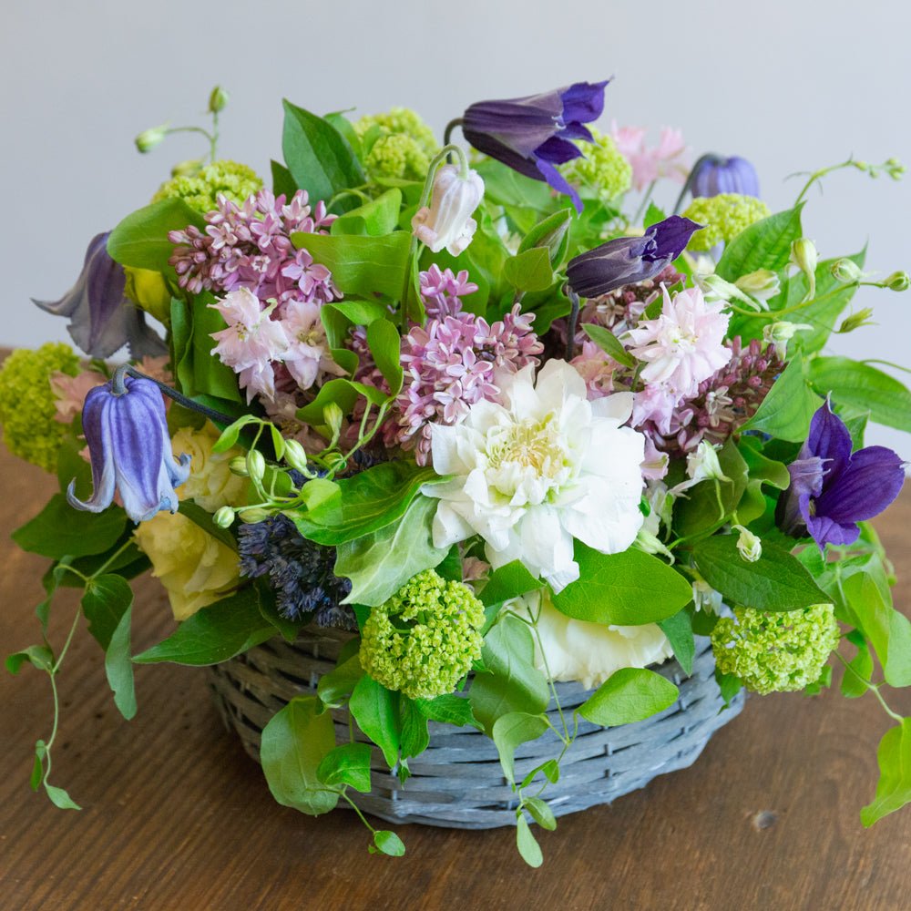 クレマチスのギフトをオーダーするならFlower&Plants tette │ 「手から手へ、想いを運ぶフラワーショップ」【板橋駅徒歩4分】【熟練フローリスト夫婦が運営】【最短2営業日で発送】【24時間365日注文OK】【ギフトは3300円〜】フラワーギフトを手から手へ、想いを込めたブーケやアレンジメントで大切な人に感謝と愛情を。シーンや用途に合わせて選びやすい豊富な種