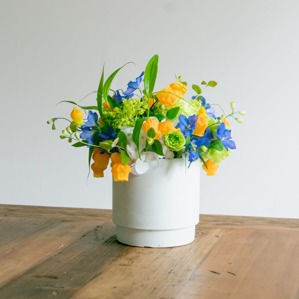 サンダーソニアのギフトをオーダーするならFlower&Plants tette │ 「手から手へ、想いを運ぶフラワーショップ」【板橋駅徒歩4分】【熟練フローリスト夫婦が運営】【最短2営業日で発送】【24時間365日注文OK】【ギフトは3300円〜】フラワーギフトを手から手へ、想いを込めたブーケやアレンジメントで大切な人に感謝と愛情を。シーンや用途に合わせて選びやすい豊富な種