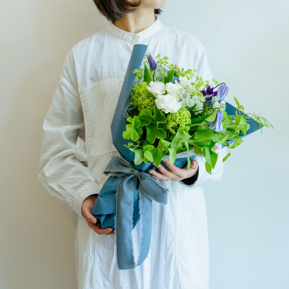 クレマチスのギフトをオーダーするならFlower&Plants tette │ 「手から手へ、想いを運ぶフラワーショップ」【板橋駅徒歩4分】【熟練フローリスト夫婦が運営】【最短2営業日で発送】【24時間365日注文OK】【ギフトは3300円〜】フラワーギフトを手から手へ、想いを込めたブーケやアレンジメントで大切な人に感謝と愛情を。シーンや用途に合わせて選びやすい豊富な種