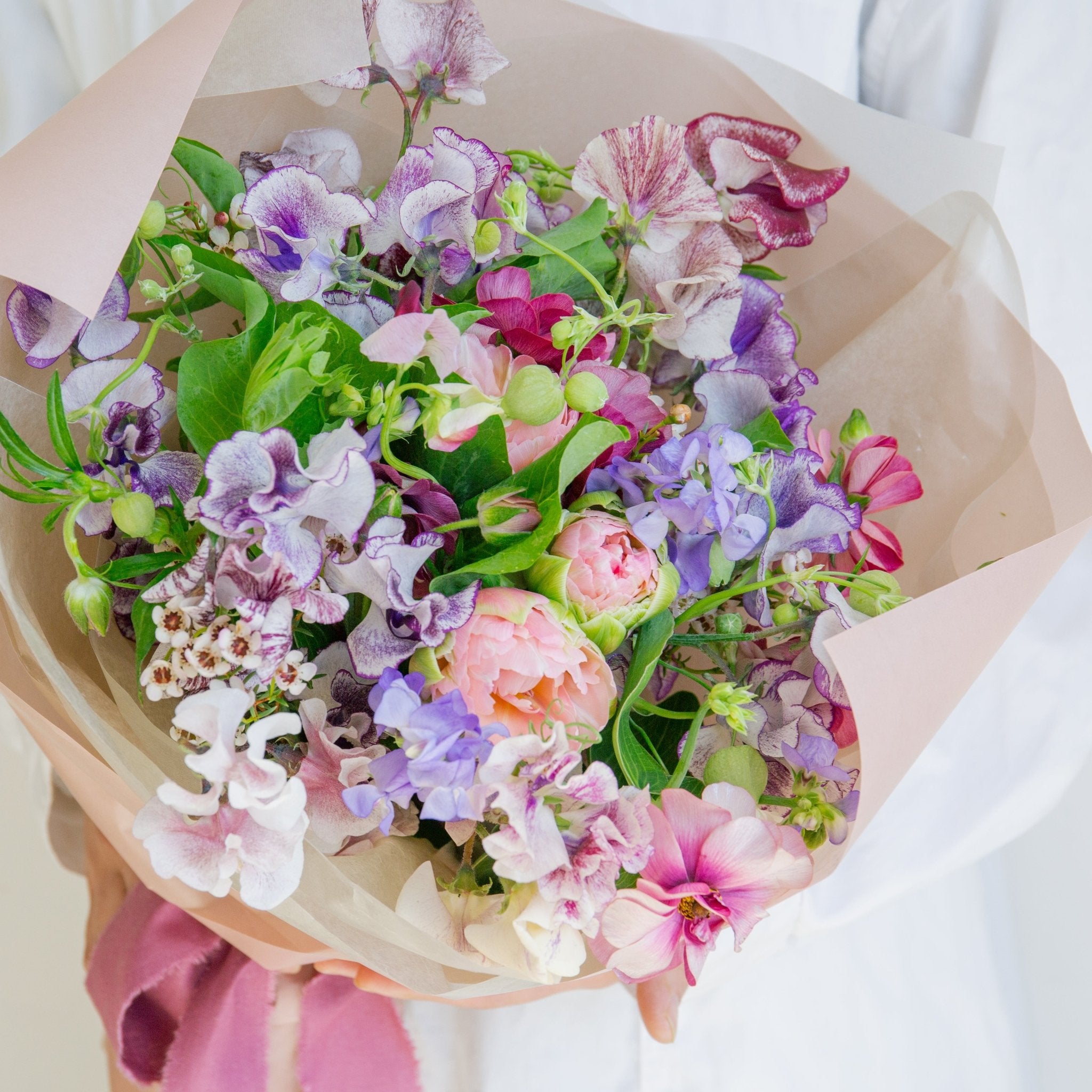 スイートピーのギフトをオーダーするならFlower&Plants tette │ 「手から手へ、想いを運ぶフラワーショップ」【板橋駅徒歩4分】【熟練フローリスト夫婦が運営】【最短2営業日で発送】【24時間365日注文OK】【ギフトは3300円〜】フラワーギフトを手から手へ、想いを込めたブーケやアレンジメントで大切な人に感謝と愛情を。シーンや用途に合わせて選びやすい豊富な種