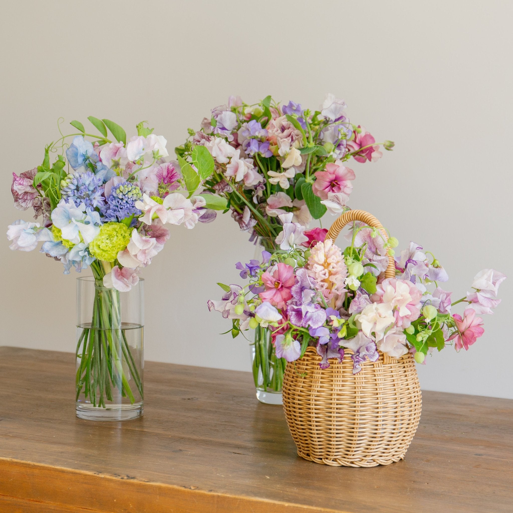 スイートピーのギフトをオーダーするならFlower&Plants tette │ 「手から手へ、想いを運ぶフラワーショップ」【板橋駅徒歩4分】【熟練フローリスト夫婦が運営】【最短2営業日で発送】【24時間365日注文OK】【ギフトは3300円〜】フラワーギフトを手から手へ、想いを込めたブーケやアレンジメントで大切な人に感謝と愛情を。シーンや用途に合わせて選びやすい豊富な種