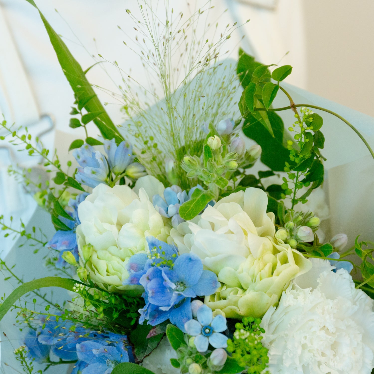 芍薬のギフトをオーダーするならFlower&Plants tette │ 「手から手へ、想いを運ぶフラワーショップ」【板橋駅徒歩4分】【熟練フローリスト夫婦が運営】【最短2営業日で発送】【24時間365日注文OK】【ギフトは3300円〜】フラワーギフトを手から手へ、想いを込めたブーケやアレンジメントで大切な人に感謝と愛情を。シーンや用途に合わせて選びやすい豊富な種