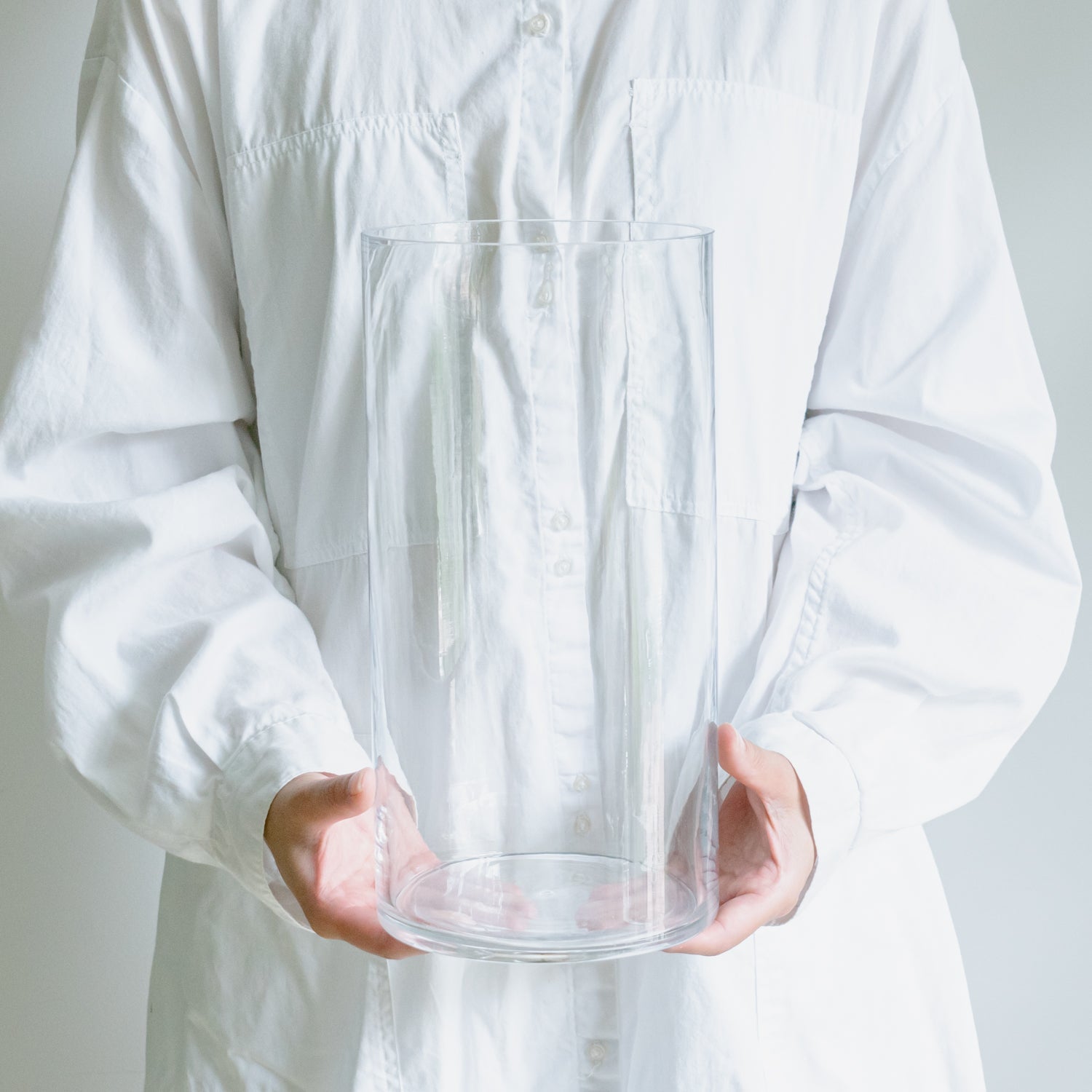 ガラス シリンダーをオーダーするならFlower&Plants tette │ 「手から手へ、想いを運ぶフラワーショップ」【板橋駅徒歩4分】【熟練フローリスト夫婦が運営】【最短2営業日で発送】【24時間365日注文OK】【ギフトは3300円〜】フラワーギフトを手から手へ、想いを込めたブーケやアレンジメントで大切な人に感謝と愛情を。シーンや用途に合わせて選びやすい豊富な種