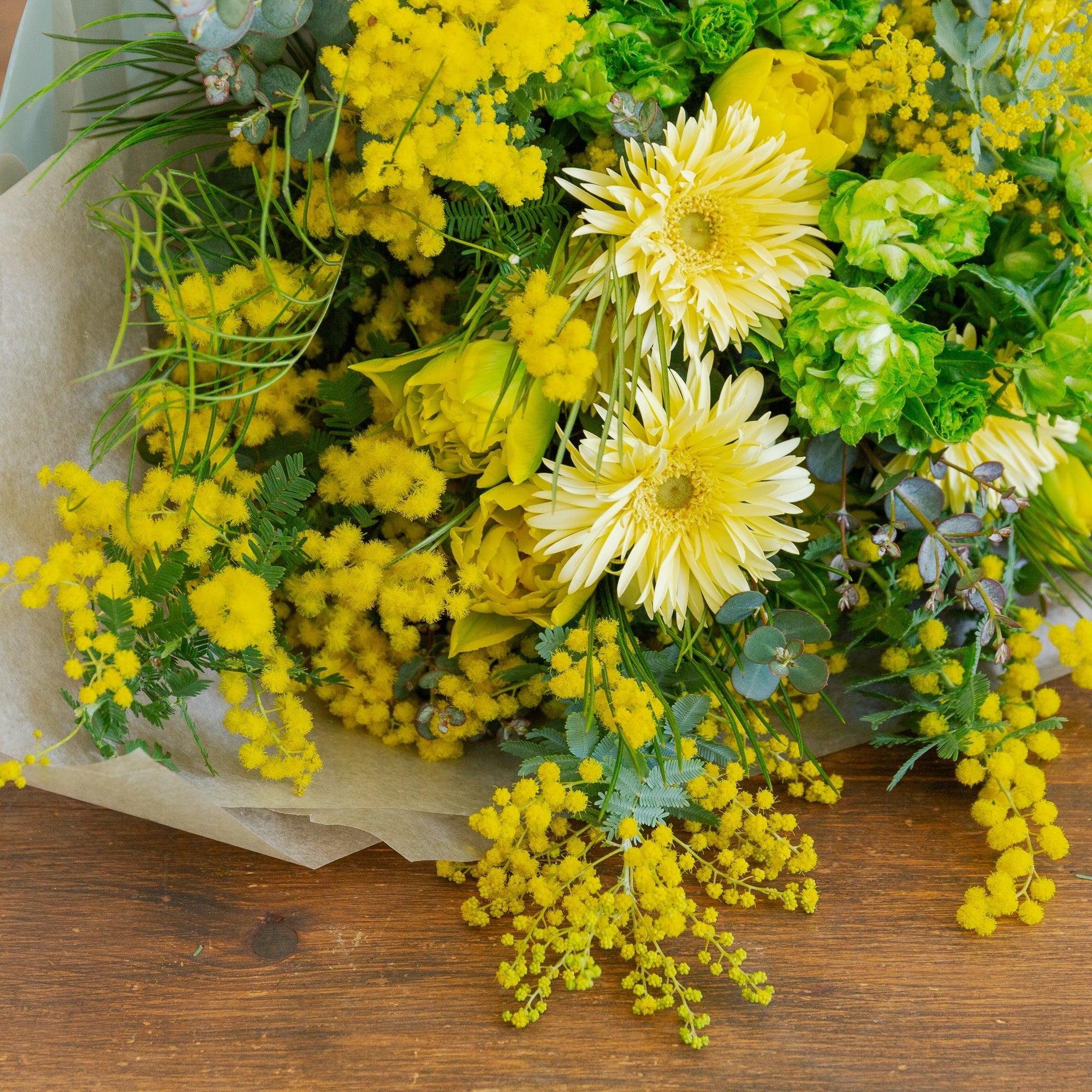 ミモザのギフトをオーダーするならFlower&Plants tette │ 「手から手へ、想いを運ぶフラワーショップ」【板橋駅徒歩4分】【熟練フローリスト夫婦が運営】【最短2営業日で発送】【24時間365日注文OK】【ギフトは3300円〜】フラワーギフトを手から手へ、想いを込めたブーケやアレンジメントで大切な人に感謝と愛情を。シーンや用途に合わせて選びやすい豊富な種