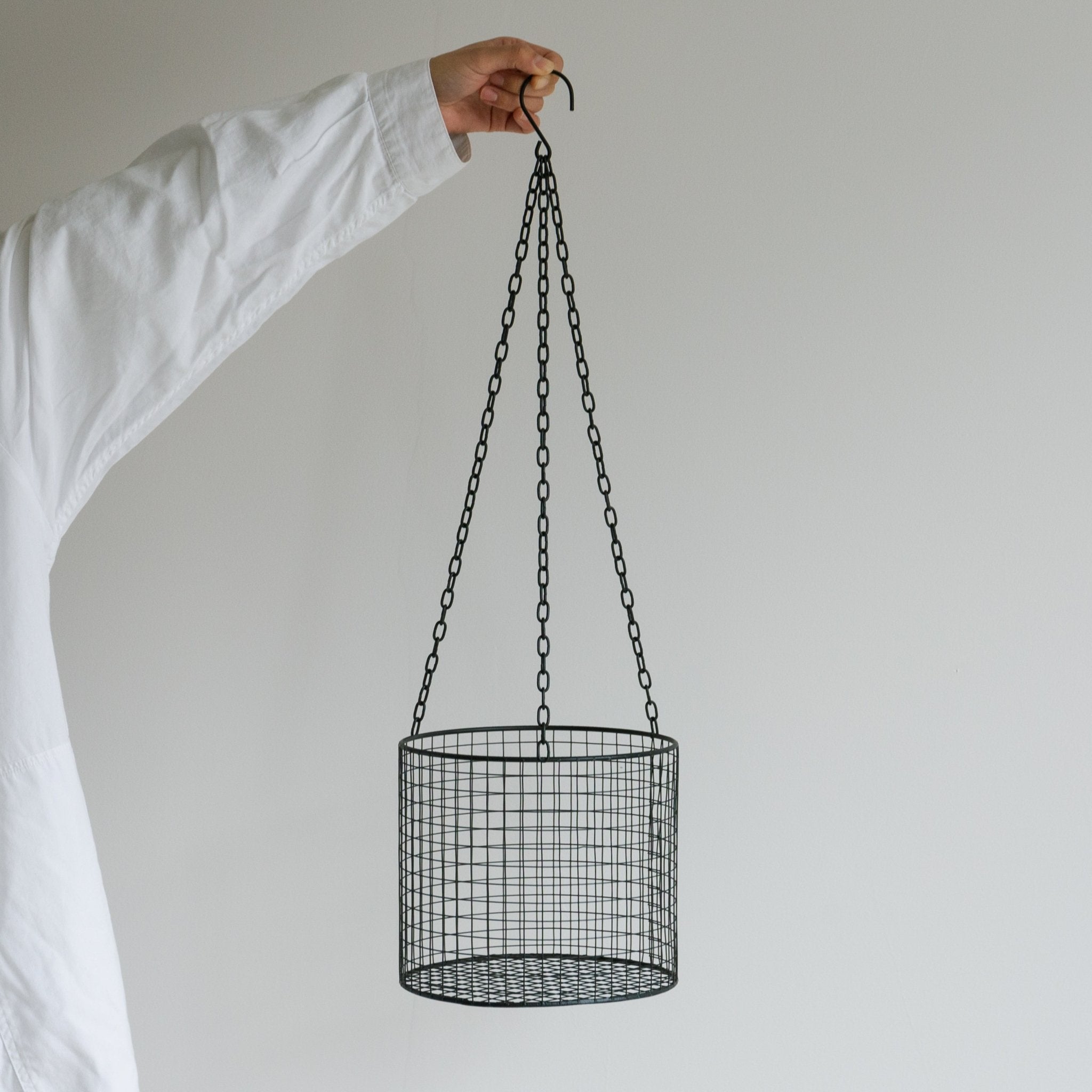 ハンキングワイヤーバスケットをオーダーするならFlower&Plants tette │ 「手から手へ、想いを運ぶフラワーショップ」【板橋駅徒歩4分】【熟練フローリスト夫婦が運営】【最短2営業日で発送】【24時間365日注文OK】【ギフトは3300円〜】フラワーギフトを手から手へ、想いを込めたブーケやアレンジメントで大切な人に感謝と愛情を。シーンや用途に合わせて選びやすい豊富な種