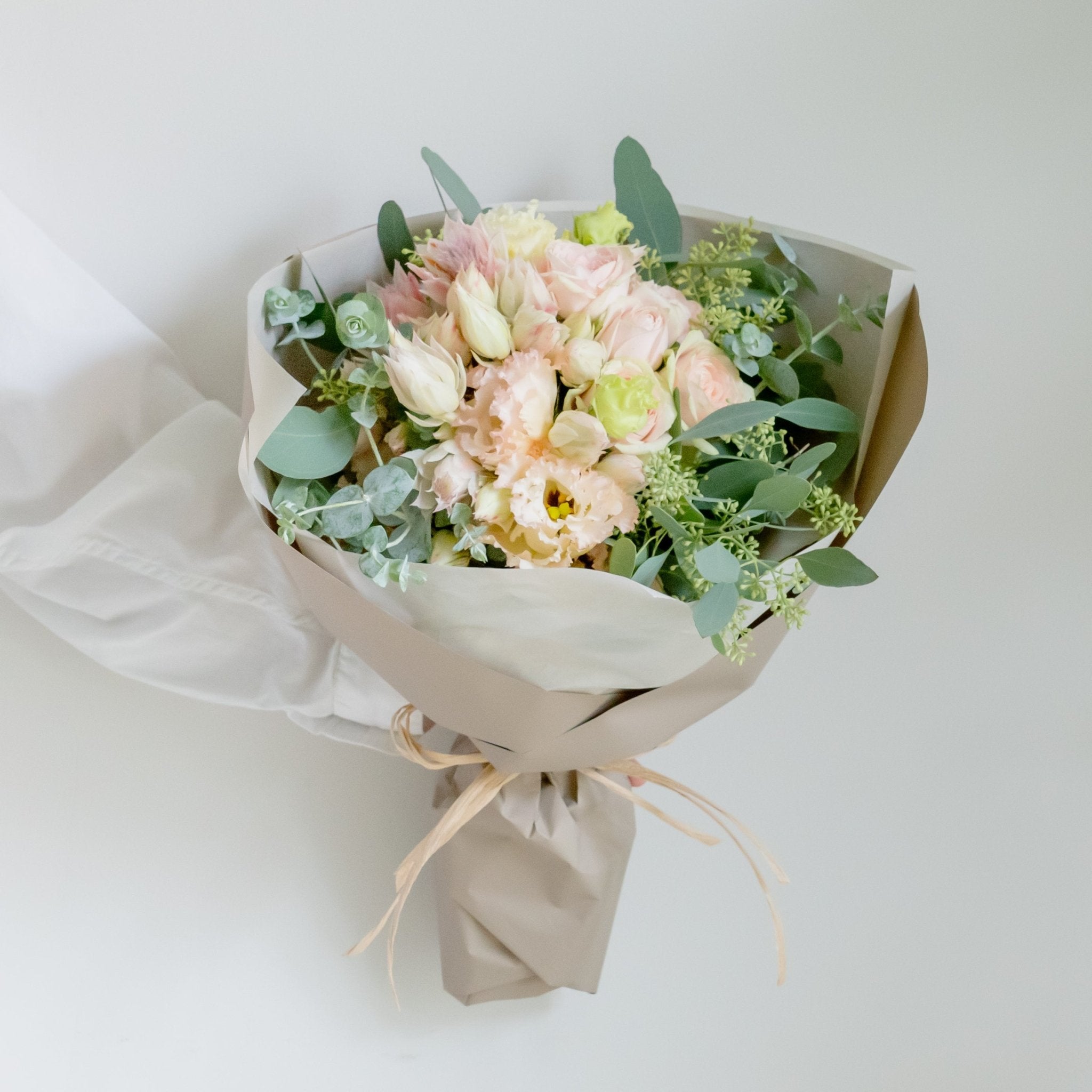 セルリアのギフトをオーダーするならFlower&Plants tette │ 「手から手へ、想いを運ぶフラワーショップ」【板橋駅徒歩4分】【熟練フローリスト夫婦が運営】【最短2営業日で発送】【24時間365日注文OK】【ギフトは3300円〜】フラワーギフトを手から手へ、想いを込めたブーケやアレンジメントで大切な人に感謝と愛情を。シーンや用途に合わせて選びやすい豊富な種