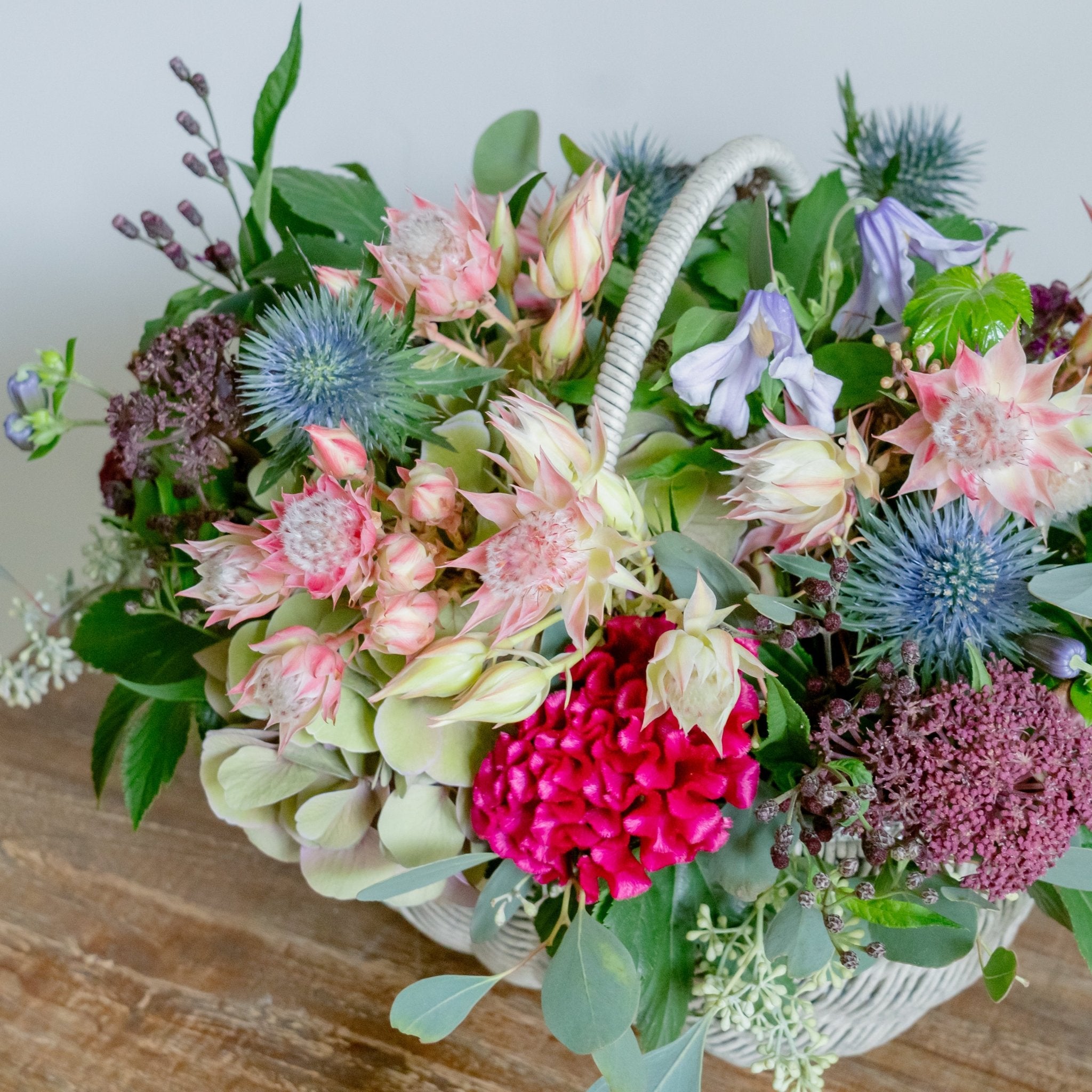 セルリアのギフトをオーダーするならFlower&Plants tette │ 「手から手へ、想いを運ぶフラワーショップ」【板橋駅徒歩4分】【熟練フローリスト夫婦が運営】【最短2営業日で発送】【24時間365日注文OK】【ギフトは3300円〜】フラワーギフトを手から手へ、想いを込めたブーケやアレンジメントで大切な人に感謝と愛情を。シーンや用途に合わせて選びやすい豊富な種