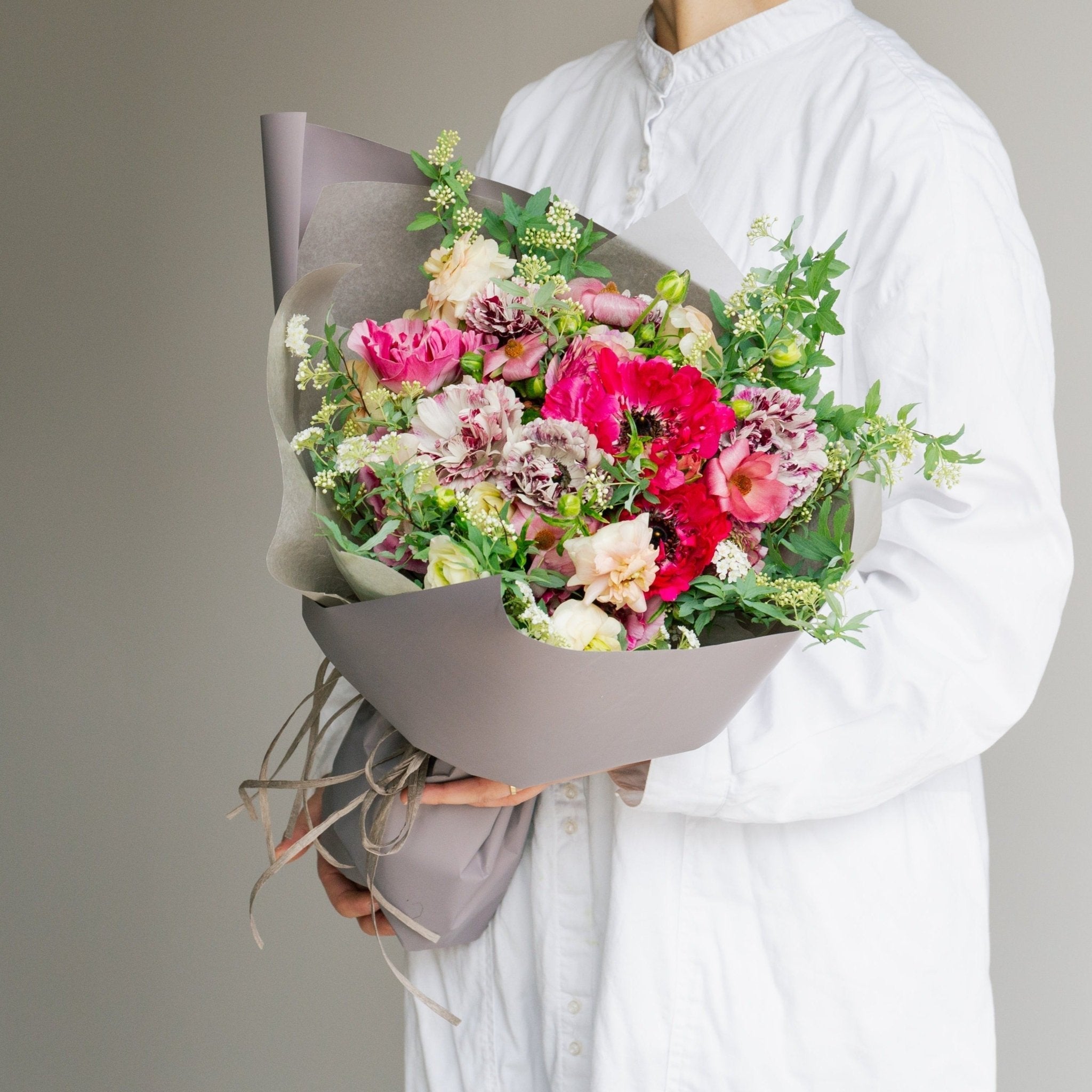 ブーケ ピンク系をオーダーするならFlower&Plants tette │ 「手から手へ、想いを運ぶフラワーショップ」【板橋駅徒歩4分】【熟練フローリスト夫婦が運営】【最短2営業日で発送】【24時間365日注文OK】【ギフトは3300円〜】フラワーギフトを手から手へ、想いを込めたブーケやアレンジメントで大切な人に感謝と愛情を。シーンや用途に合わせて選びやすい豊富な種