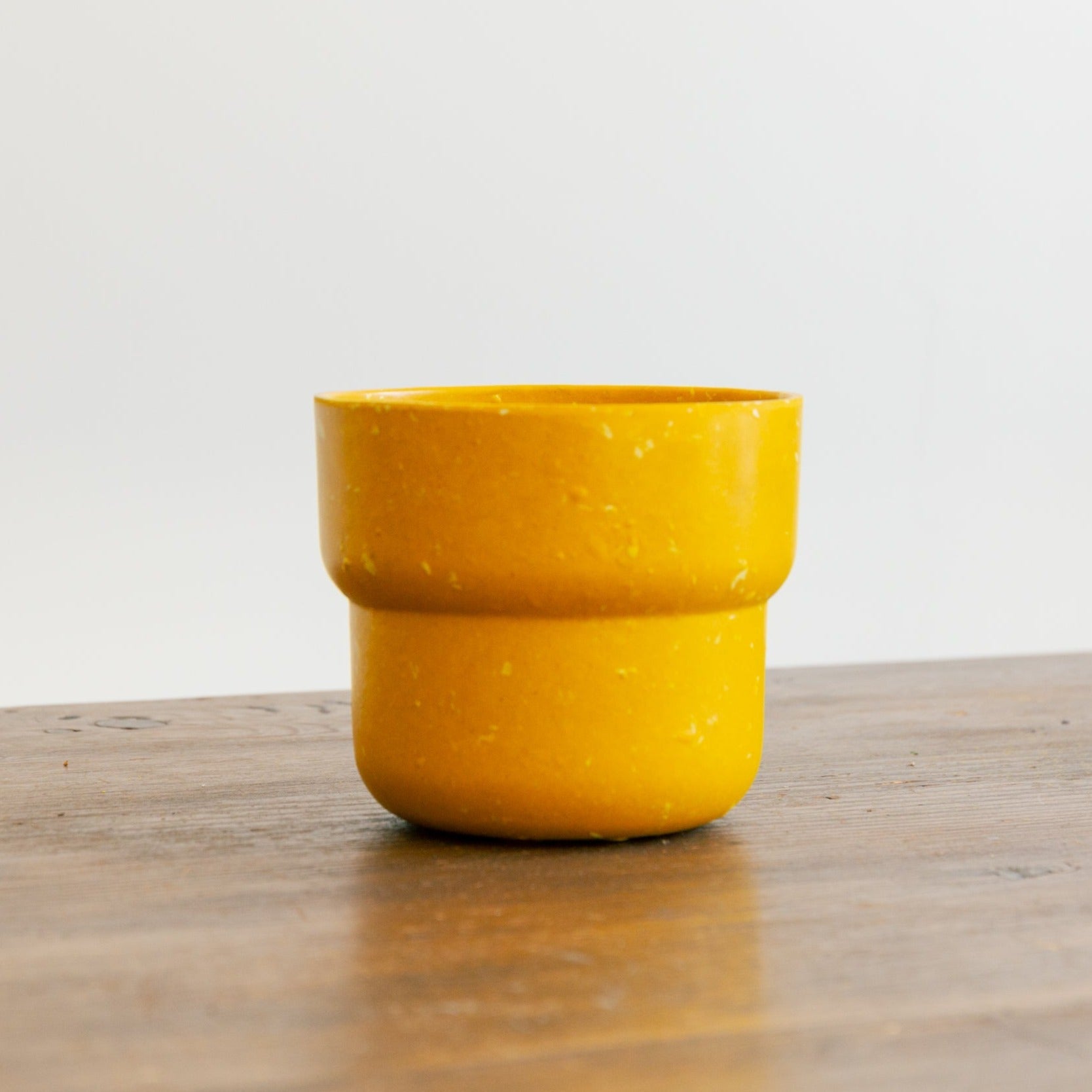 エコチップペインターポットをオーダーするならFlower&Plants tette │ 「手から手へ、想いを運ぶフラワーショップ」【板橋駅徒歩4分】【熟練フローリスト夫婦が運営】【最短2営業日で発送】【24時間365日注文OK】【ギフトは3300円〜】フラワーギフトを手から手へ、想いを込めたブーケやアレンジメントで大切な人に感謝と愛情を。シーンや用途に合わせて選びやすい豊富な種