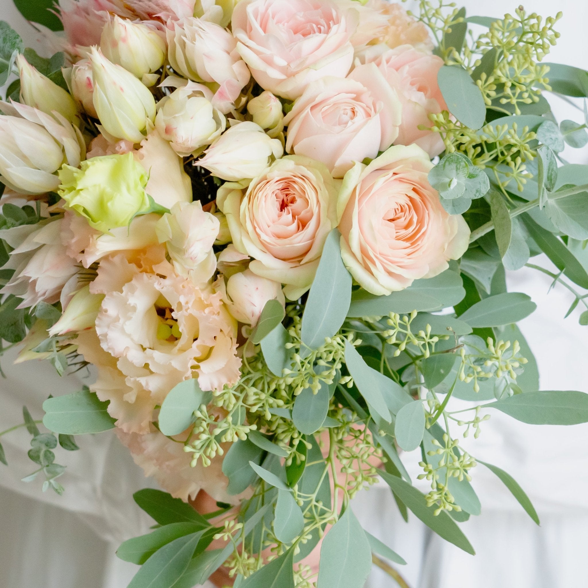 セルリアのギフトをオーダーするならFlower&Plants tette │ 「手から手へ、想いを運ぶフラワーショップ」【板橋駅徒歩4分】【熟練フローリスト夫婦が運営】【最短2営業日で発送】【24時間365日注文OK】【ギフトは3300円〜】フラワーギフトを手から手へ、想いを込めたブーケやアレンジメントで大切な人に感謝と愛情を。シーンや用途に合わせて選びやすい豊富な種