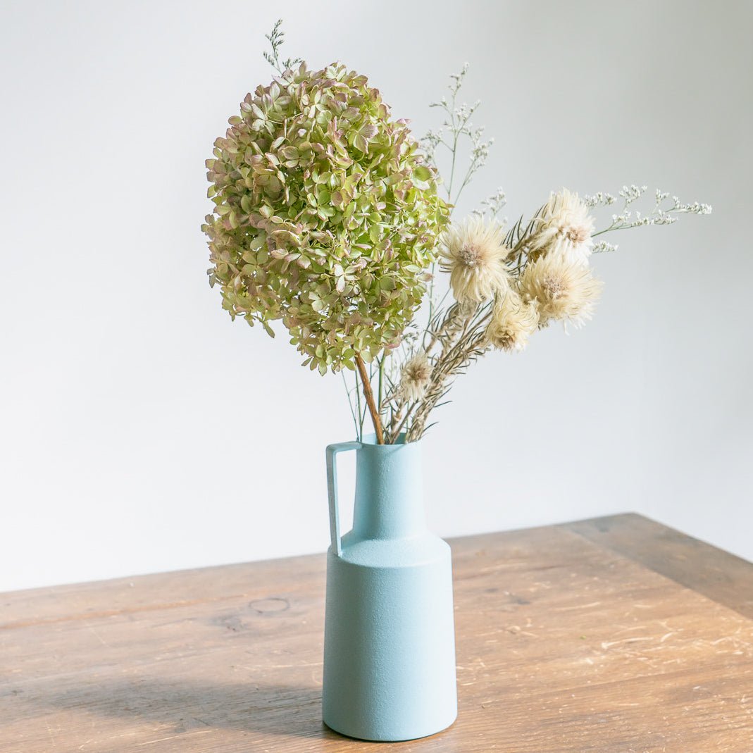 ドライフラワーの定期便をオーダーするならFlower&Plants tette │ 「手から手へ、想いを運ぶフラワーショップ」【板橋駅徒歩4分】【熟練フローリスト夫婦が運営】【最短2営業日で発送】【24時間365日注文OK】【ギフトは3300円〜】フラワーギフトを手から手へ、想いを込めたブーケやアレンジメントで大切な人に感謝と愛情を。シーンや用途に合わせて選びやすい豊富な種