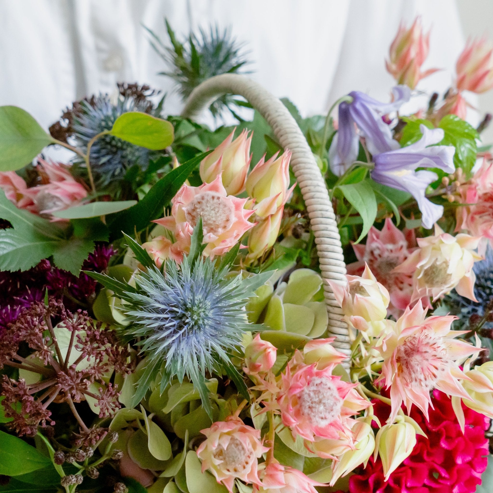 セルリアのギフトをオーダーするならFlower&Plants tette │ 「手から手へ、想いを運ぶフラワーショップ」【板橋駅徒歩4分】【熟練フローリスト夫婦が運営】【最短2営業日で発送】【24時間365日注文OK】【ギフトは3300円〜】フラワーギフトを手から手へ、想いを込めたブーケやアレンジメントで大切な人に感謝と愛情を。シーンや用途に合わせて選びやすい豊富な種