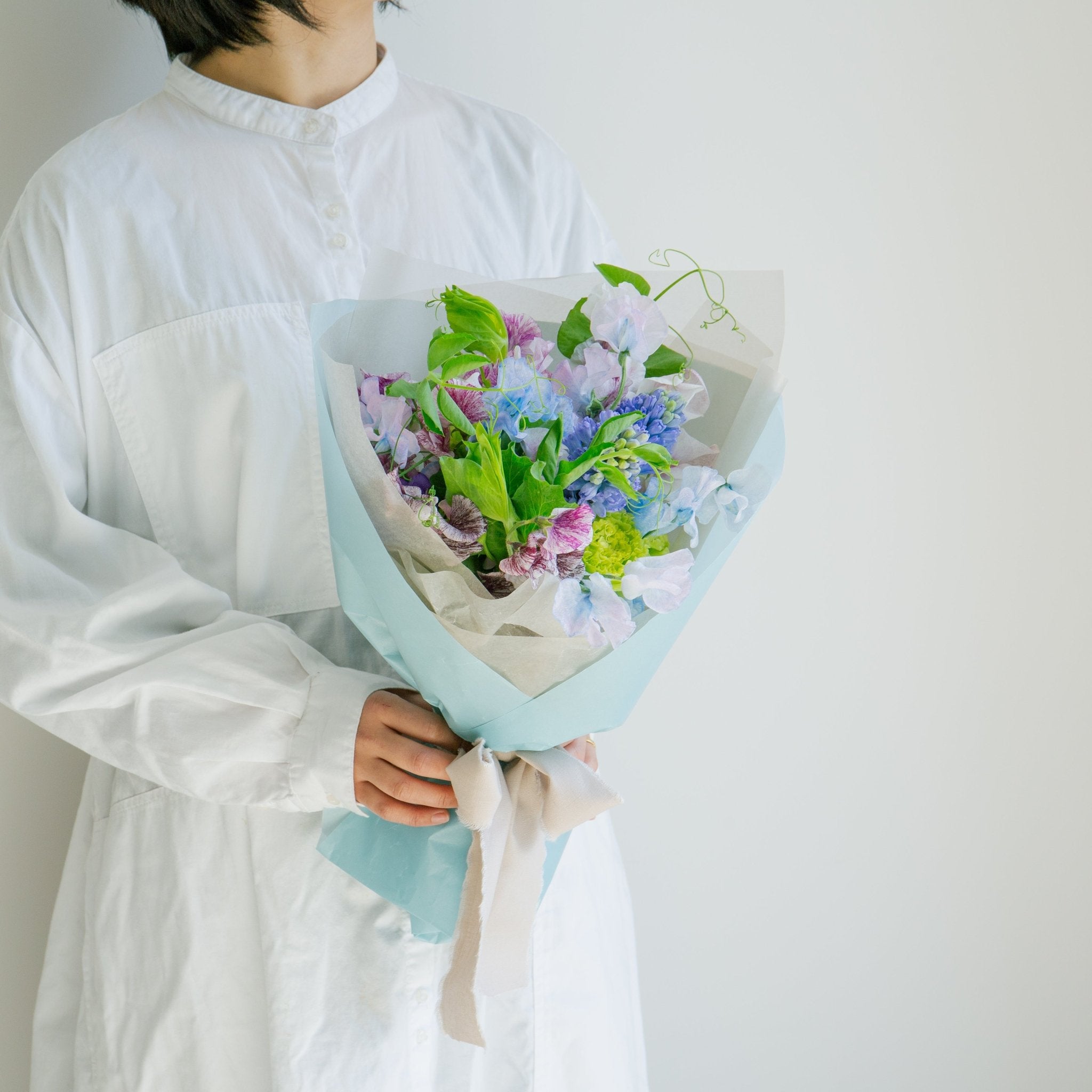 スイートピーのギフトをオーダーするならFlower&Plants tette │ 「手から手へ、想いを運ぶフラワーショップ」【板橋駅徒歩4分】【熟練フローリスト夫婦が運営】【最短2営業日で発送】【24時間365日注文OK】【ギフトは3300円〜】フラワーギフトを手から手へ、想いを込めたブーケやアレンジメントで大切な人に感謝と愛情を。シーンや用途に合わせて選びやすい豊富な種