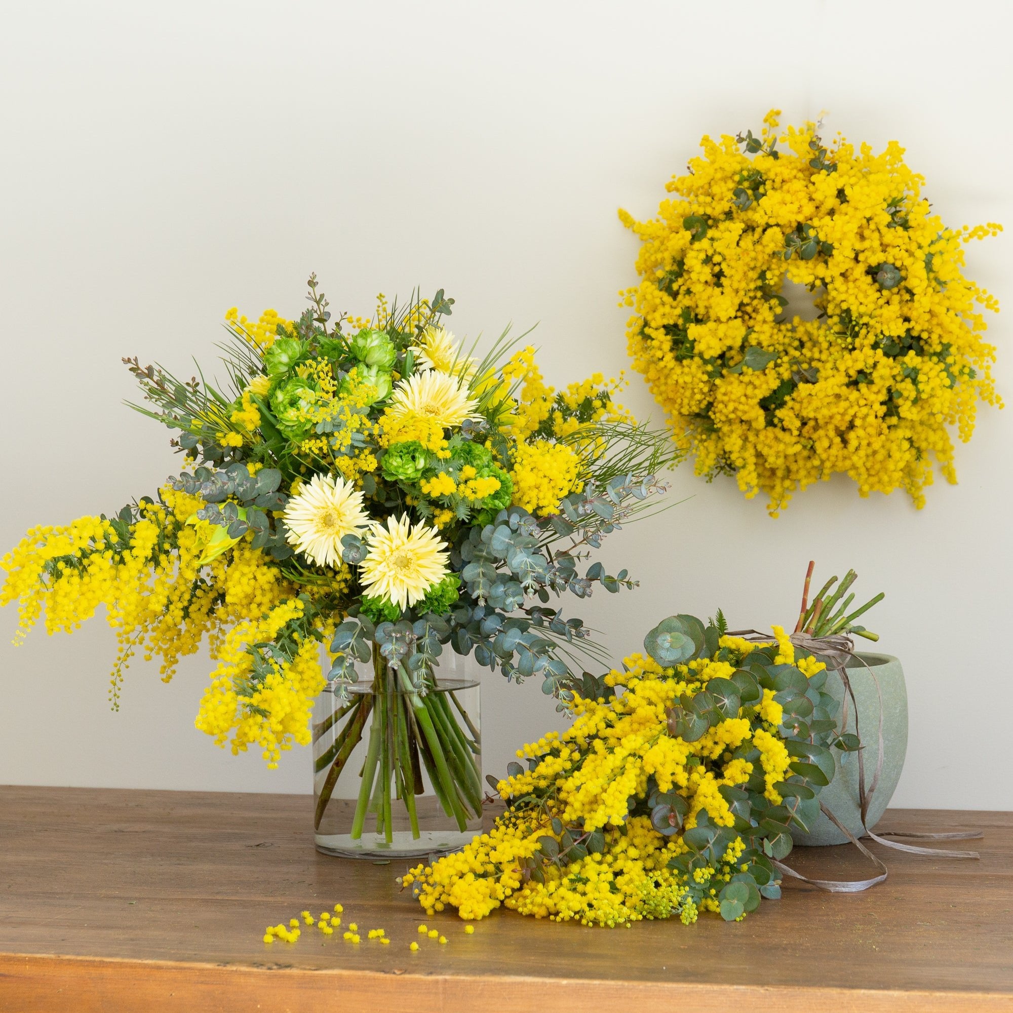 ミモザのギフトをオーダーするならFlower&Plants tette │ 「手から手へ、想いを運ぶフラワーショップ」【板橋駅徒歩4分】【熟練フローリスト夫婦が運営】【最短2営業日で発送】【24時間365日注文OK】【ギフトは3300円〜】フラワーギフトを手から手へ、想いを込めたブーケやアレンジメントで大切な人に感謝と愛情を。シーンや用途に合わせて選びやすい豊富な種