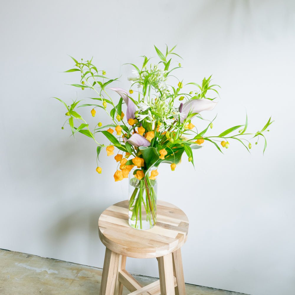 サンダーソニアのギフトをオーダーするならFlower&Plants tette │ 「手から手へ、想いを運ぶフラワーショップ」【板橋駅徒歩4分】【熟練フローリスト夫婦が運営】【最短2営業日で発送】【24時間365日注文OK】【ギフトは3300円〜】フラワーギフトを手から手へ、想いを込めたブーケやアレンジメントで大切な人に感謝と愛情を。シーンや用途に合わせて選びやすい豊富な種