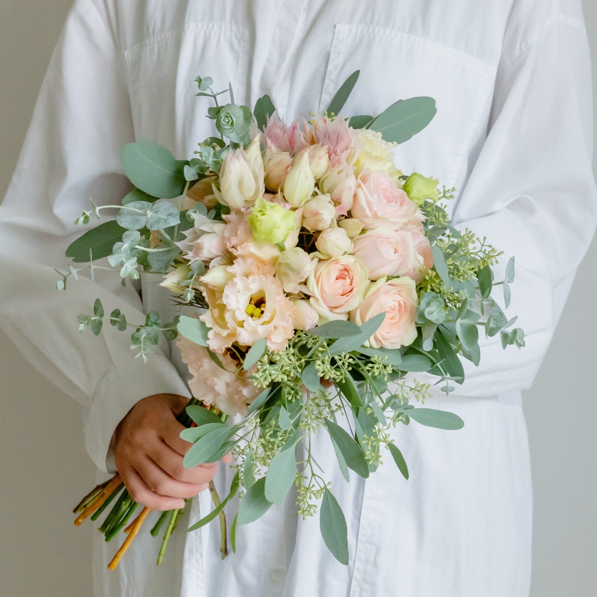 セルリアのギフトをオーダーするならFlower&Plants tette │ 「手から手へ、想いを運ぶフラワーショップ」【板橋駅徒歩4分】【熟練フローリスト夫婦が運営】【最短2営業日で発送】【24時間365日注文OK】【ギフトは3300円〜】フラワーギフトを手から手へ、想いを込めたブーケやアレンジメントで大切な人に感謝と愛情を。シーンや用途に合わせて選びやすい豊富な種