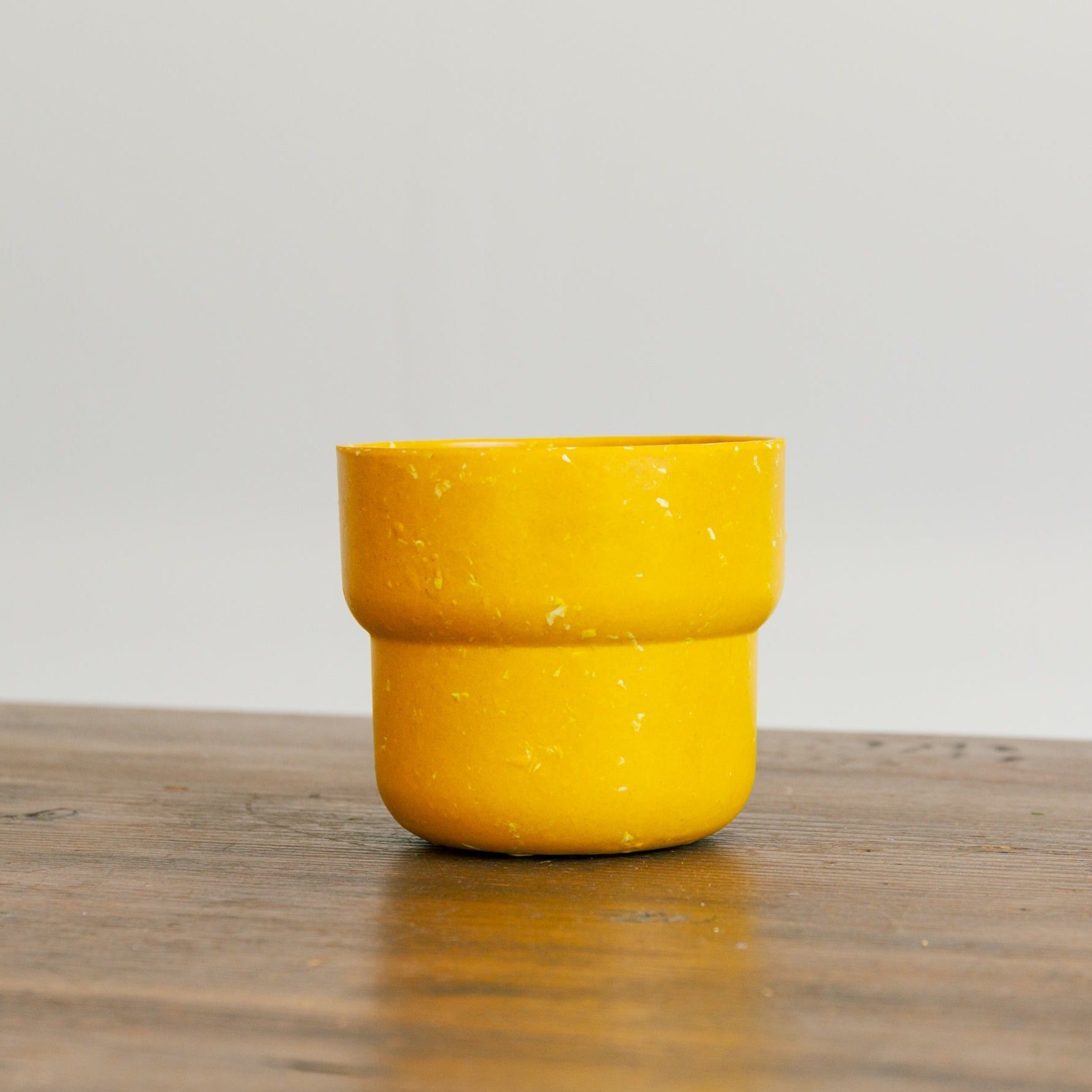 エコチップペインターポットをオーダーするならFlower&Plants tette │ 「手から手へ、想いを運ぶフラワーショップ」【板橋駅徒歩4分】【熟練フローリスト夫婦が運営】【最短2営業日で発送】【24時間365日注文OK】【ギフトは3300円〜】フラワーギフトを手から手へ、想いを込めたブーケやアレンジメントで大切な人に感謝と愛情を。シーンや用途に合わせて選びやすい豊富な種