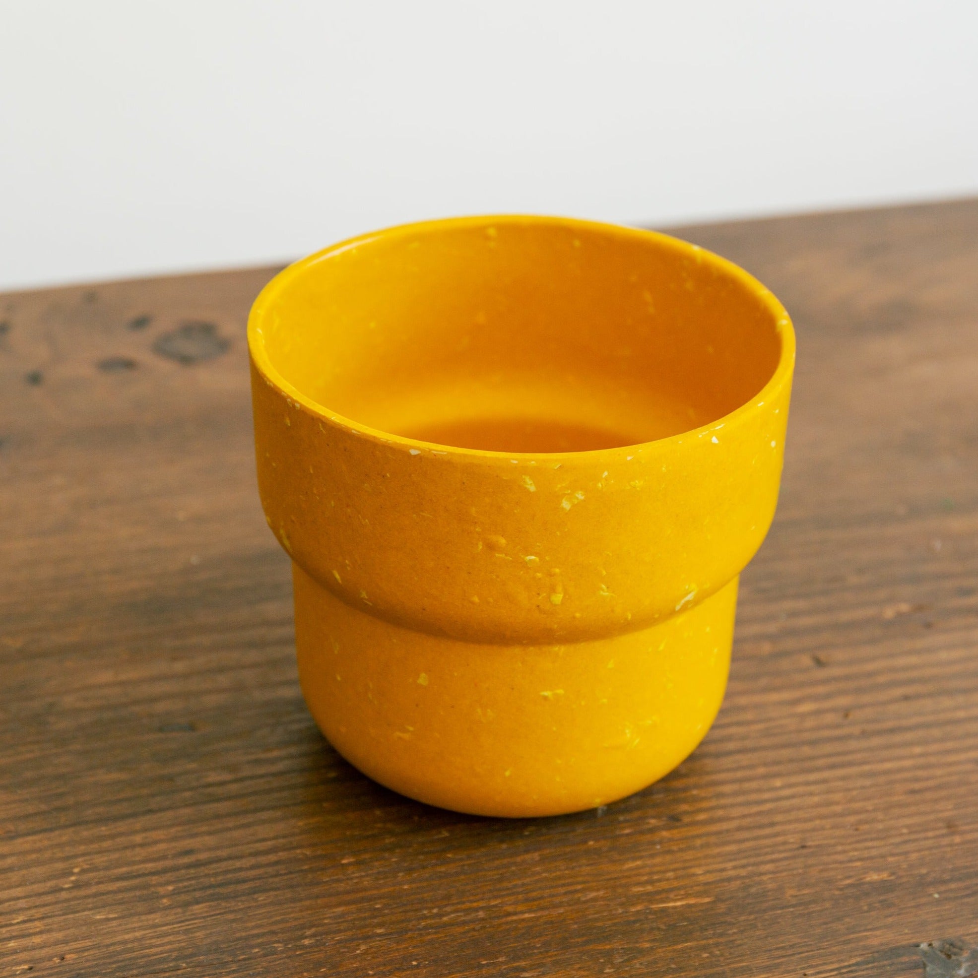 エコチップペインターポットをオーダーするならFlower&Plants tette │ 「手から手へ、想いを運ぶフラワーショップ」【板橋駅徒歩4分】【熟練フローリスト夫婦が運営】【最短2営業日で発送】【24時間365日注文OK】【ギフトは3300円〜】フラワーギフトを手から手へ、想いを込めたブーケやアレンジメントで大切な人に感謝と愛情を。シーンや用途に合わせて選びやすい豊富な種