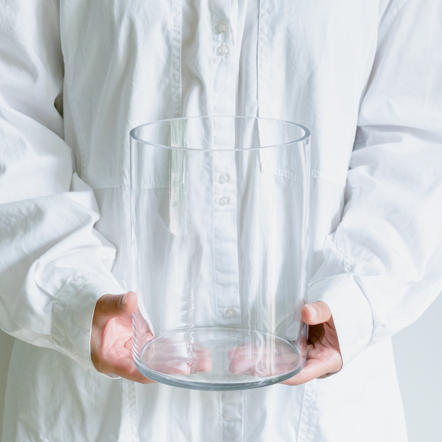 ガラス シリンダーをオーダーするならFlower&Plants tette │ 「手から手へ、想いを運ぶフラワーショップ」【板橋駅徒歩4分】【熟練フローリスト夫婦が運営】【最短2営業日で発送】【24時間365日注文OK】【ギフトは3300円〜】フラワーギフトを手から手へ、想いを込めたブーケやアレンジメントで大切な人に感謝と愛情を。シーンや用途に合わせて選びやすい豊富な種