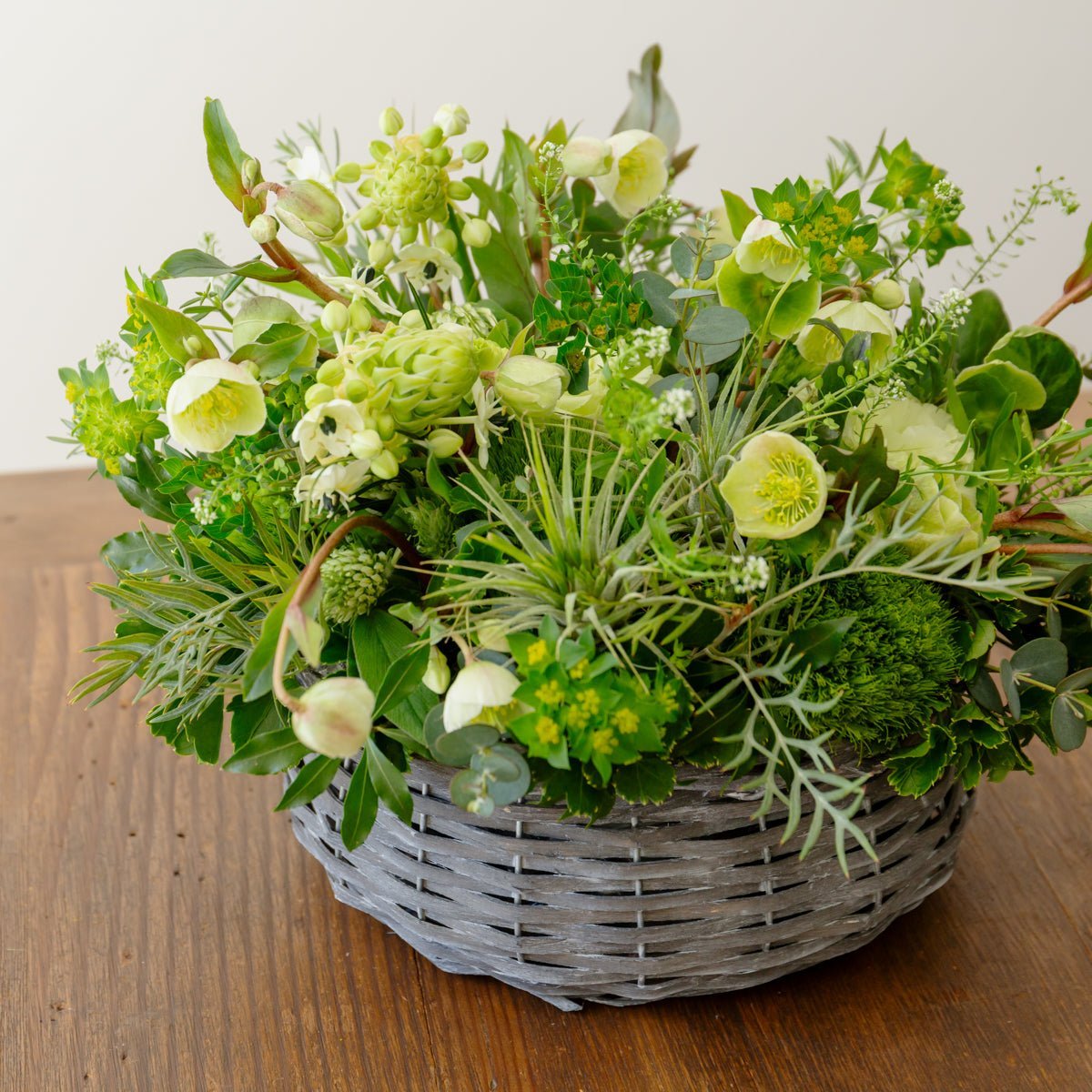 オーダーメイドフラワーアレンジメントをオーダーするならFlower&Plants tette │ 「手から手へ、想いを運ぶフラワーショップ」【板橋駅徒歩4分】【熟練フローリスト夫婦が運営】【最短2営業日で発送】【24時間365日注文OK】【ギフトは3300円〜】フラワーギフトを手から手へ、想いを込めたブーケやアレンジメントで大切な人に感謝と愛情を。シーンや用途に合わせて選びやすい豊富な種