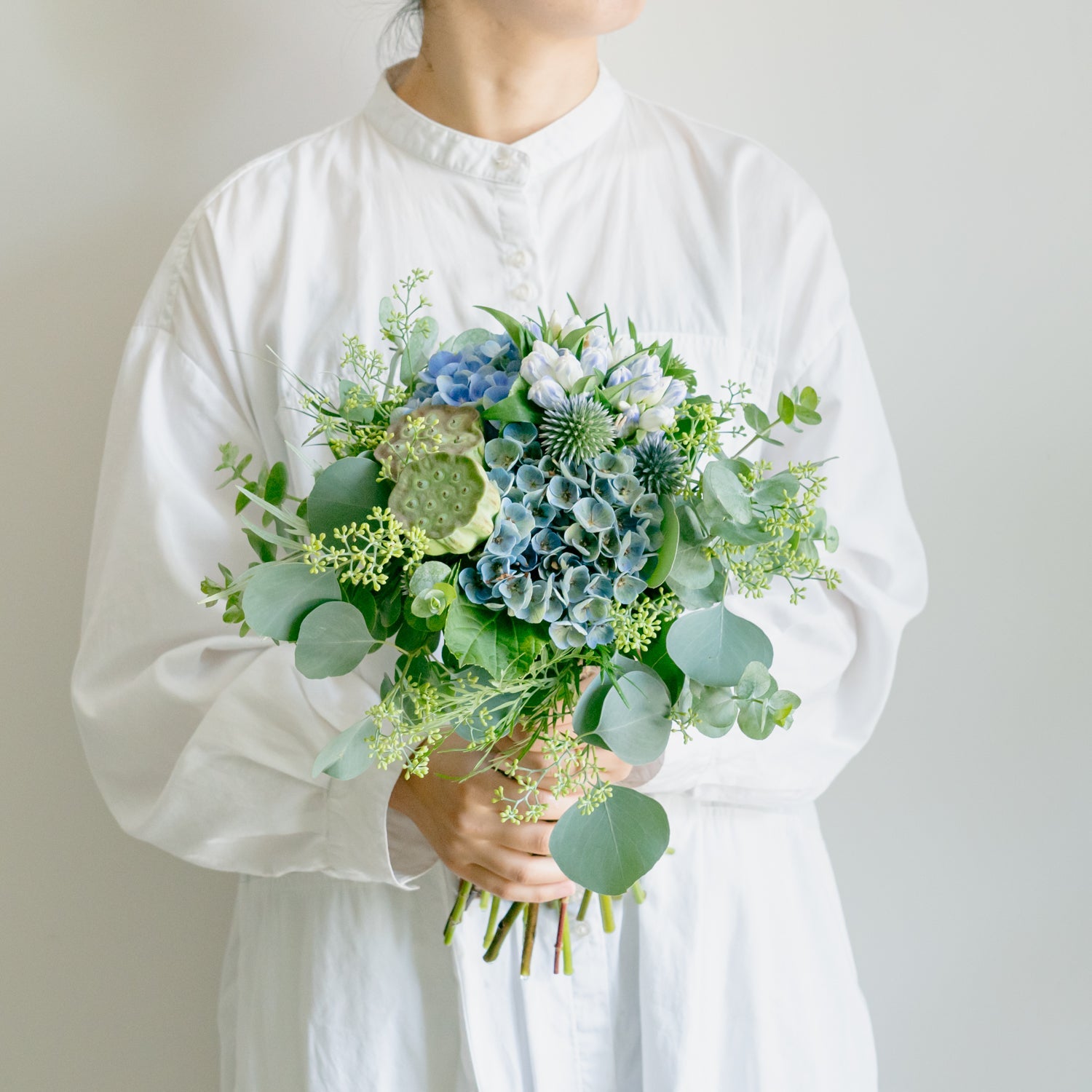 アジサイのギフトをオーダーするならFlower&Plants tette │ 「手から手へ、想いを運ぶフラワーショップ」【板橋駅徒歩4分】【熟練フローリスト夫婦が運営】【最短2営業日で発送】【24時間365日注文OK】【ギフトは3300円〜】フラワーギフトを手から手へ、想いを込めたブーケやアレンジメントで大切な人に感謝と愛情を。シーンや用途に合わせて選びやすい豊富な種