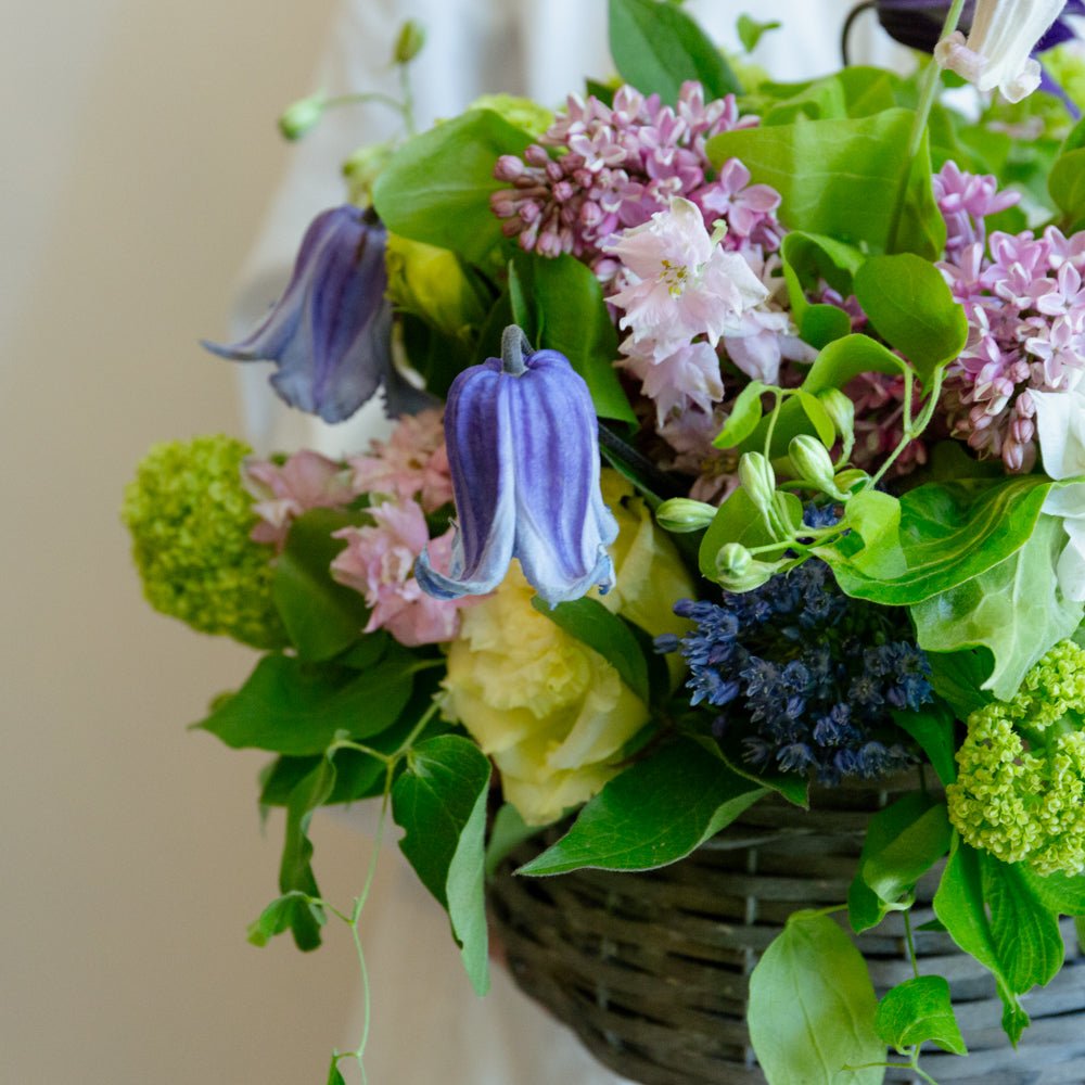 クレマチスのギフトをオーダーするならFlower&Plants tette │ 「手から手へ、想いを運ぶフラワーショップ」【板橋駅徒歩4分】【熟練フローリスト夫婦が運営】【最短2営業日で発送】【24時間365日注文OK】【ギフトは3300円〜】フラワーギフトを手から手へ、想いを込めたブーケやアレンジメントで大切な人に感謝と愛情を。シーンや用途に合わせて選びやすい豊富な種