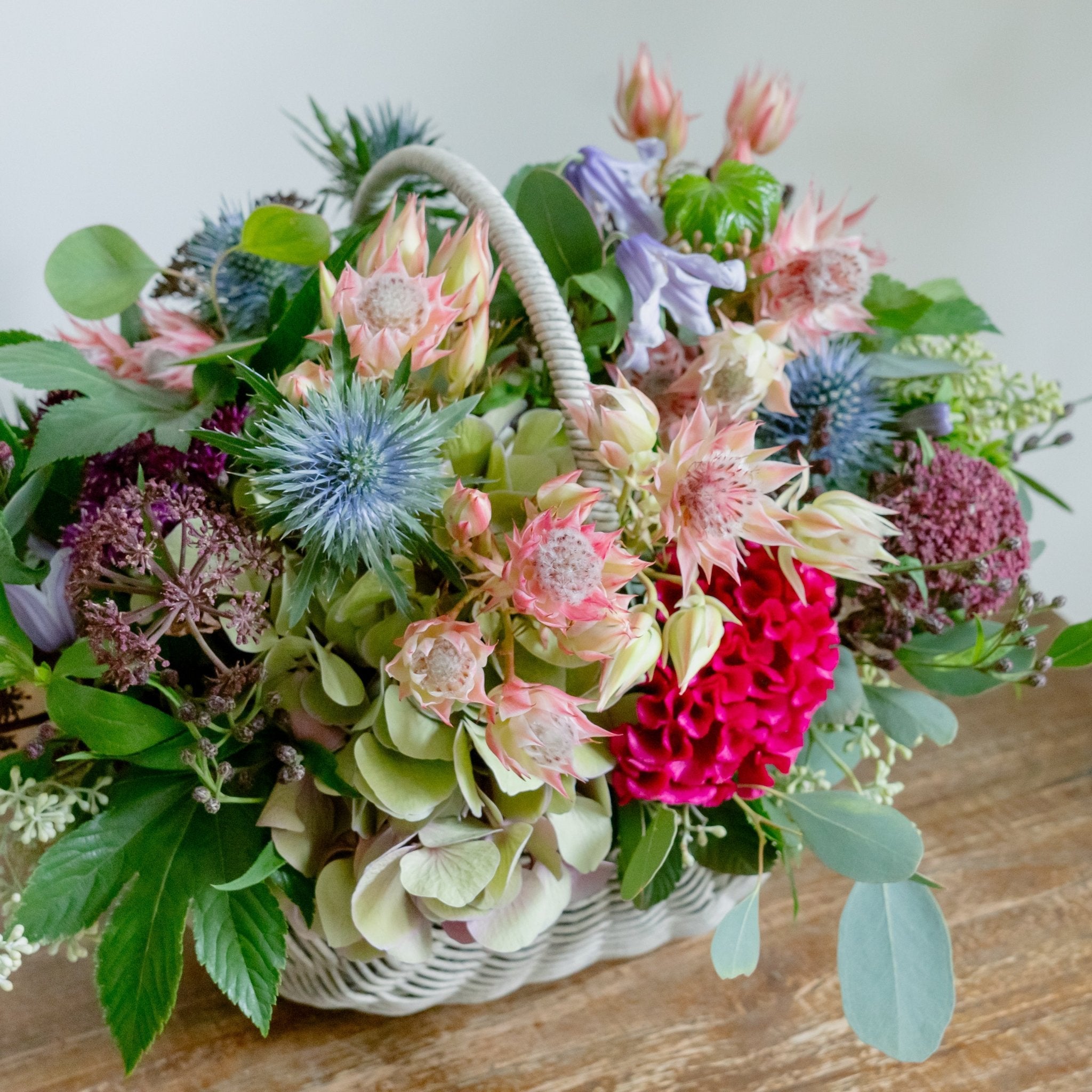 セルリアのギフトをオーダーするならFlower&Plants tette │ 「手から手へ、想いを運ぶフラワーショップ」【板橋駅徒歩4分】【熟練フローリスト夫婦が運営】【最短2営業日で発送】【24時間365日注文OK】【ギフトは3300円〜】フラワーギフトを手から手へ、想いを込めたブーケやアレンジメントで大切な人に感謝と愛情を。シーンや用途に合わせて選びやすい豊富な種