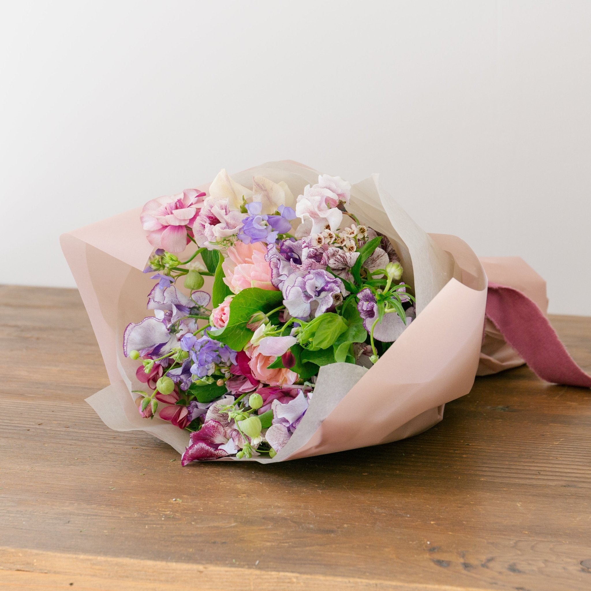 スイートピーのギフトをオーダーするならFlower&Plants tette │ 「手から手へ、想いを運ぶフラワーショップ」【板橋駅徒歩4分】【熟練フローリスト夫婦が運営】【最短2営業日で発送】【24時間365日注文OK】【ギフトは3300円〜】フラワーギフトを手から手へ、想いを込めたブーケやアレンジメントで大切な人に感謝と愛情を。シーンや用途に合わせて選びやすい豊富な種