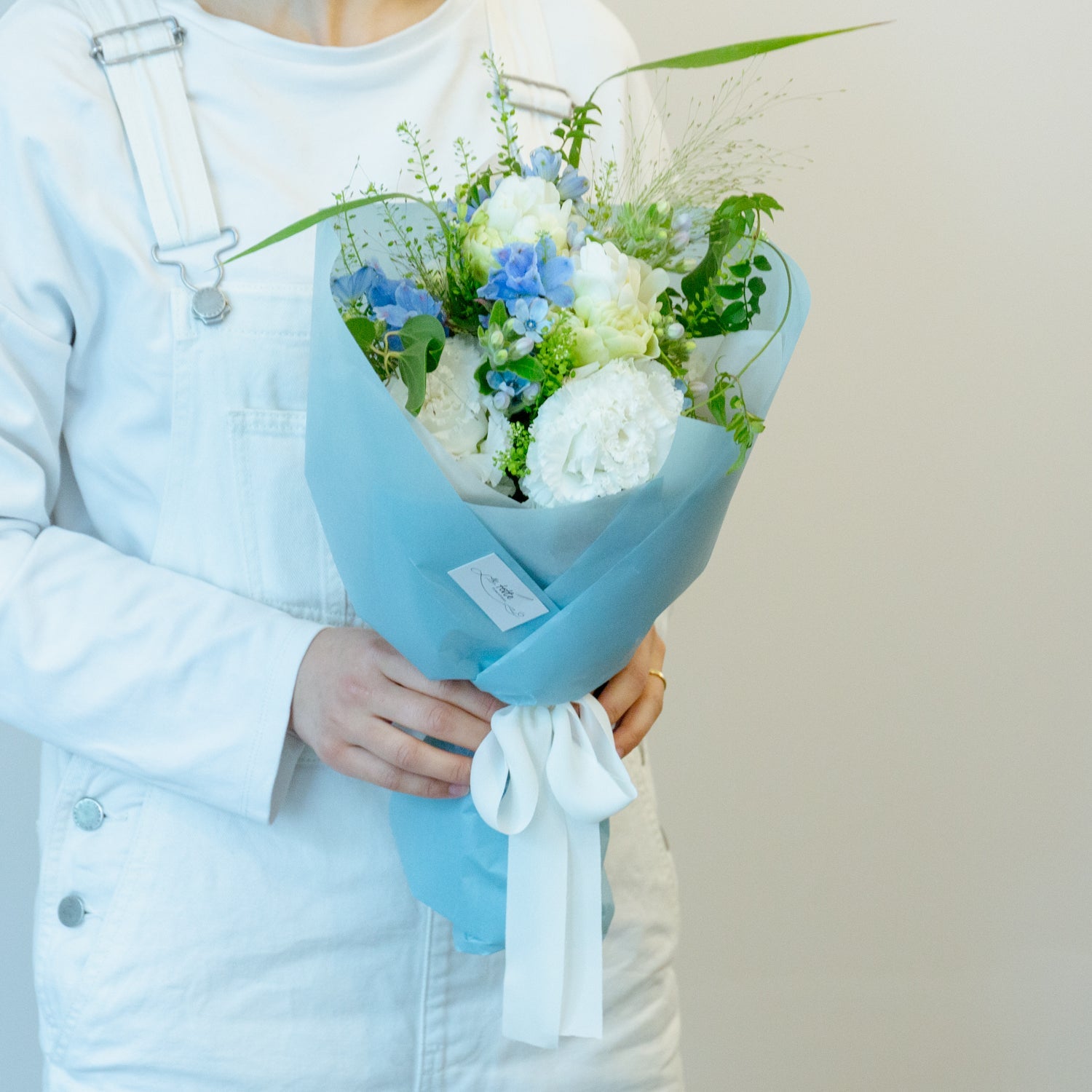 芍薬のギフトをオーダーするならFlower&Plants tette │ 「手から手へ、想いを運ぶフラワーショップ」【板橋駅徒歩4分】【熟練フローリスト夫婦が運営】【最短2営業日で発送】【24時間365日注文OK】【ギフトは3300円〜】フラワーギフトを手から手へ、想いを込めたブーケやアレンジメントで大切な人に感謝と愛情を。シーンや用途に合わせて選びやすい豊富な種