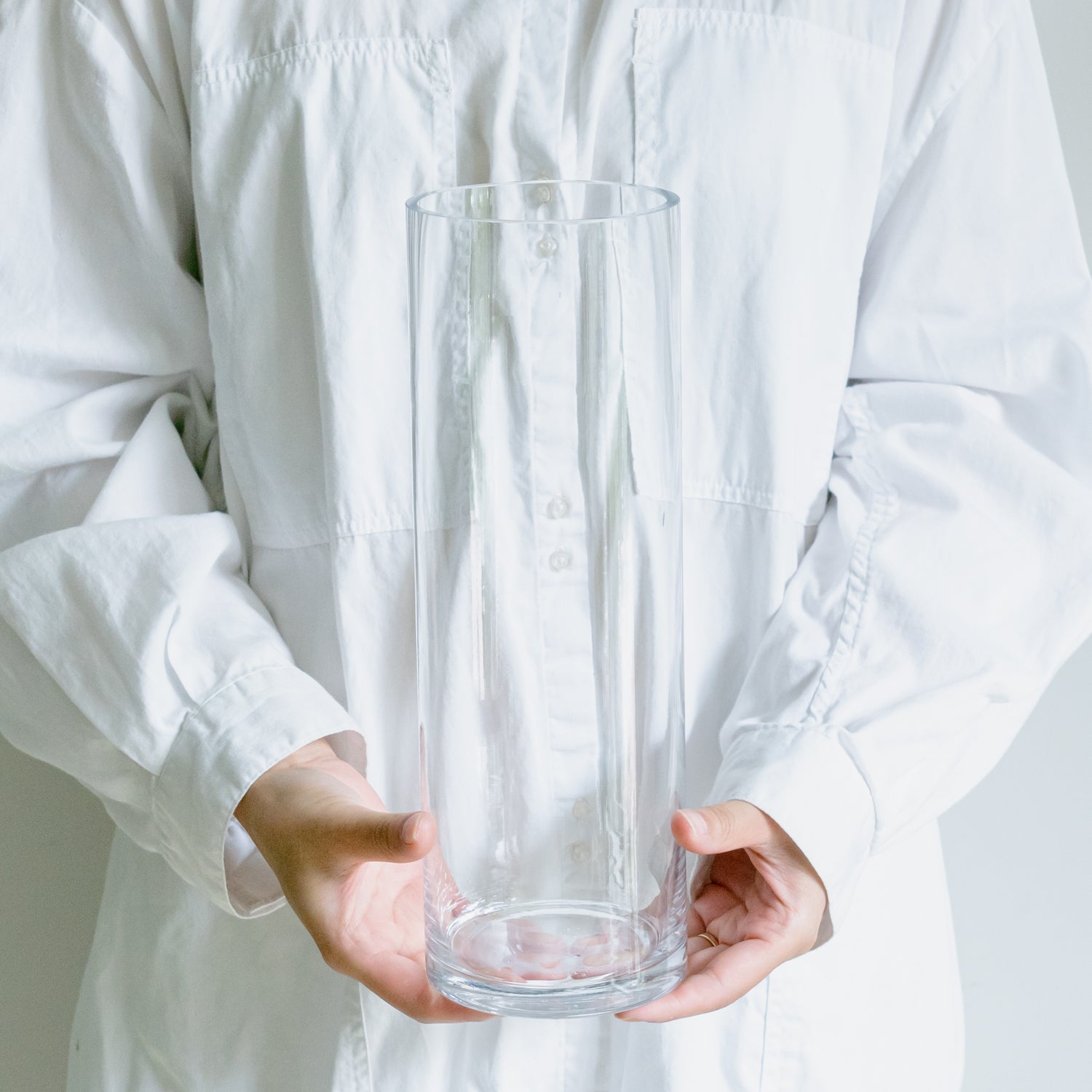 ガラス シリンダーをオーダーするならFlower&Plants tette │ 「手から手へ、想いを運ぶフラワーショップ」【板橋駅徒歩4分】【熟練フローリスト夫婦が運営】【最短2営業日で発送】【24時間365日注文OK】【ギフトは3300円〜】フラワーギフトを手から手へ、想いを込めたブーケやアレンジメントで大切な人に感謝と愛情を。シーンや用途に合わせて選びやすい豊富な種