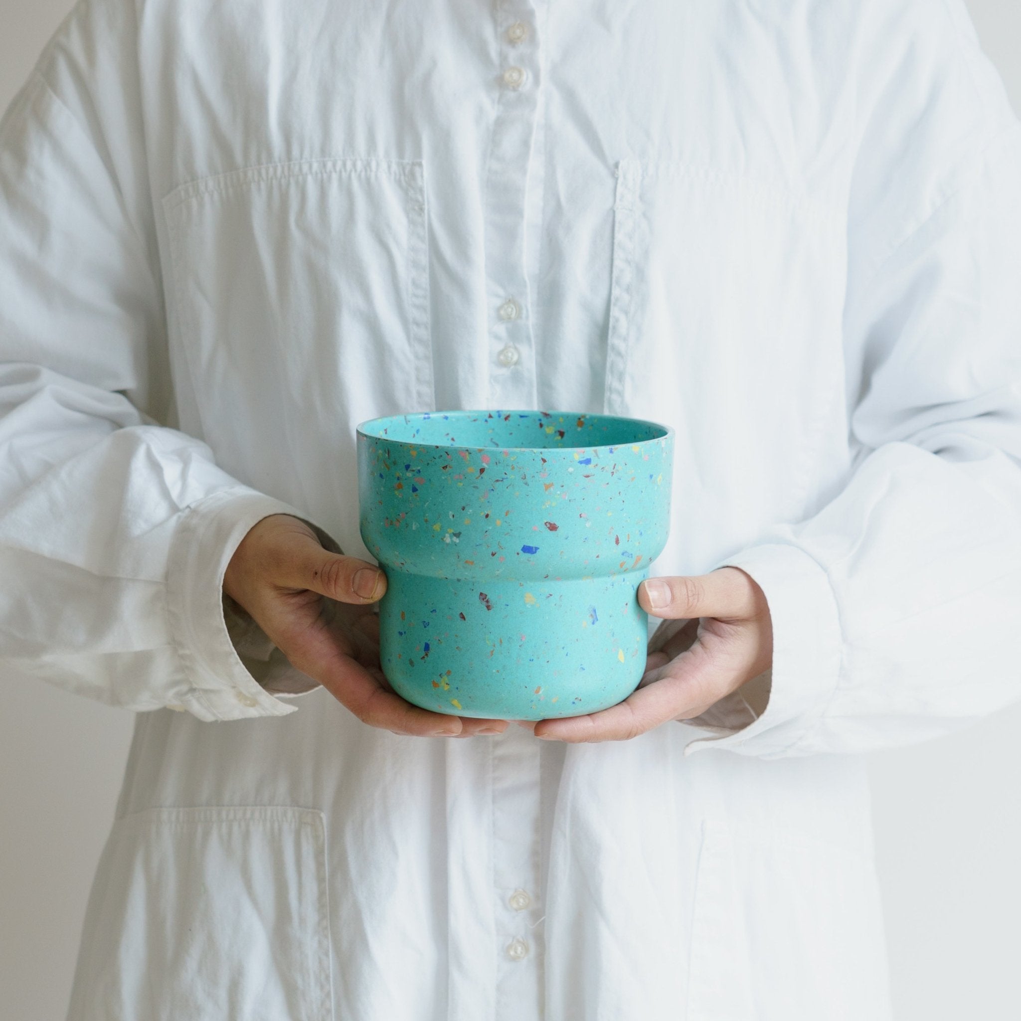 エコチップペインターポットをオーダーするならFlower&Plants tette │ 「手から手へ、想いを運ぶフラワーショップ」【板橋駅徒歩4分】【熟練フローリスト夫婦が運営】【最短2営業日で発送】【24時間365日注文OK】【ギフトは3300円〜】フラワーギフトを手から手へ、想いを込めたブーケやアレンジメントで大切な人に感謝と愛情を。シーンや用途に合わせて選びやすい豊富な種