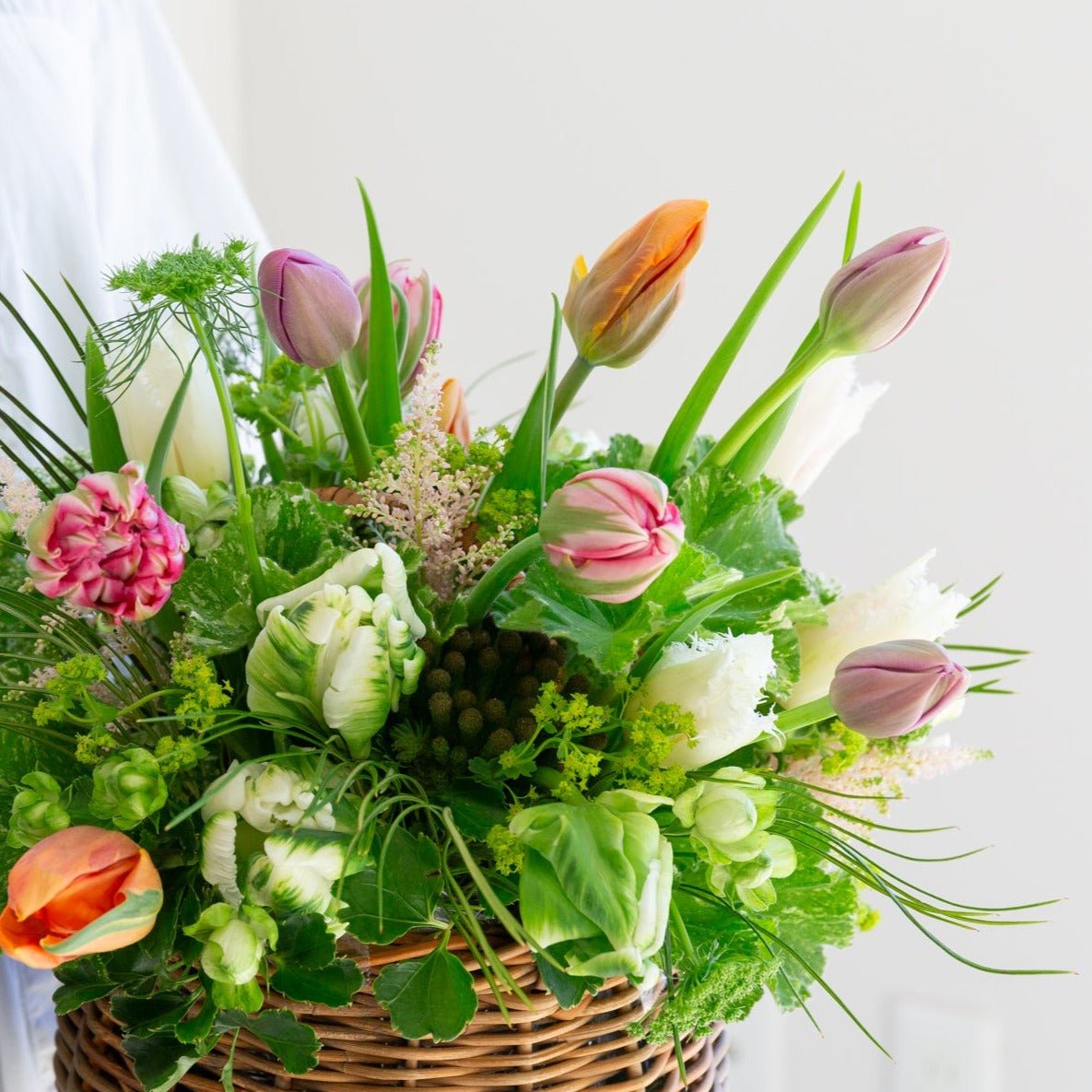 チューリップのギフトをオーダーするならFlower&Plants tette │ 「手から手へ、想いを運ぶフラワーショップ」【板橋駅徒歩4分】【熟練フローリスト夫婦が運営】【最短2営業日で発送】【24時間365日注文OK】【ギフトは3300円〜】フラワーギフトを手から手へ、想いを込めたブーケやアレンジメントで大切な人に感謝と愛情を。シーンや用途に合わせて選びやすい豊富な種