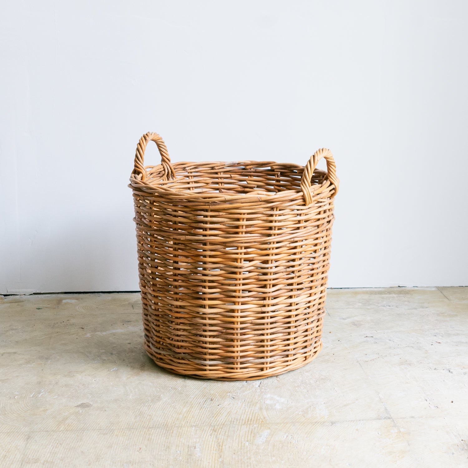 バスケット LサイズをオーダーするならFlower&Plants tette │ 「手から手へ、想いを運ぶフラワーショップ」【板橋駅徒歩4分】【熟練フローリスト夫婦が運営】【最短2営業日で発送】【24時間365日注文OK】【ギフトは3300円〜】フラワーギフトを手から手へ、想いを込めたブーケやアレンジメントで大切な人に感謝と愛情を。シーンや用途に合わせて選びやすい豊富な種