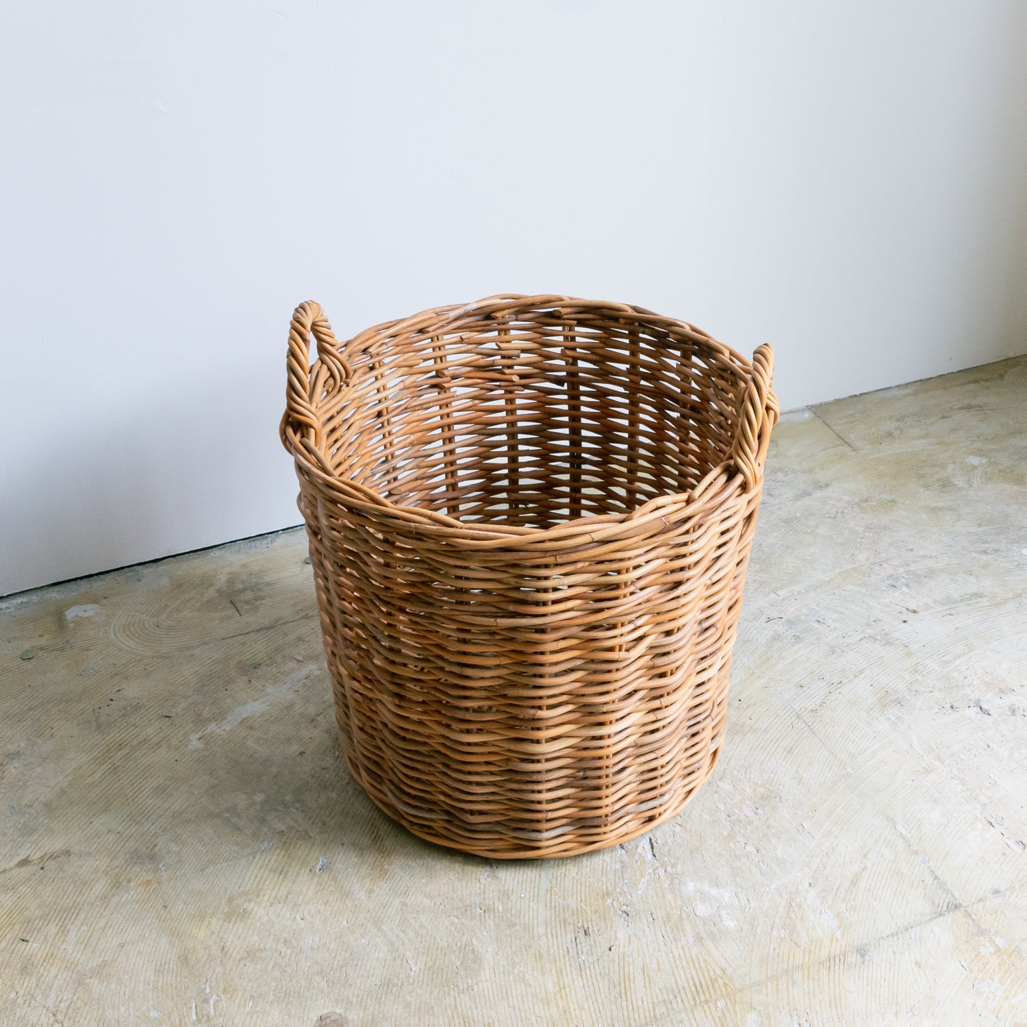 バスケット LサイズをオーダーするならFlower&Plants tette │ 「手から手へ、想いを運ぶフラワーショップ」【板橋駅徒歩4分】【熟練フローリスト夫婦が運営】【最短2営業日で発送】【24時間365日注文OK】【ギフトは3300円〜】フラワーギフトを手から手へ、想いを込めたブーケやアレンジメントで大切な人に感謝と愛情を。シーンや用途に合わせて選びやすい豊富な種