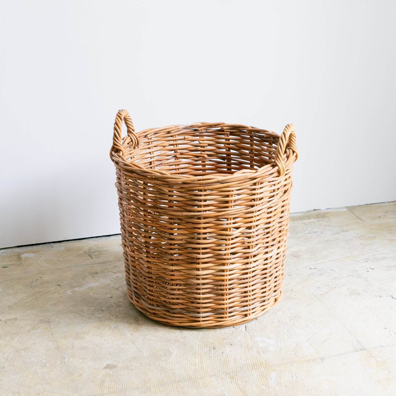 バスケット LサイズをオーダーするならFlower&Plants tette │ 「手から手へ、想いを運ぶフラワーショップ」【板橋駅徒歩4分】【熟練フローリスト夫婦が運営】【最短2営業日で発送】【24時間365日注文OK】【ギフトは3300円〜】フラワーギフトを手から手へ、想いを込めたブーケやアレンジメントで大切な人に感謝と愛情を。シーンや用途に合わせて選びやすい豊富な種