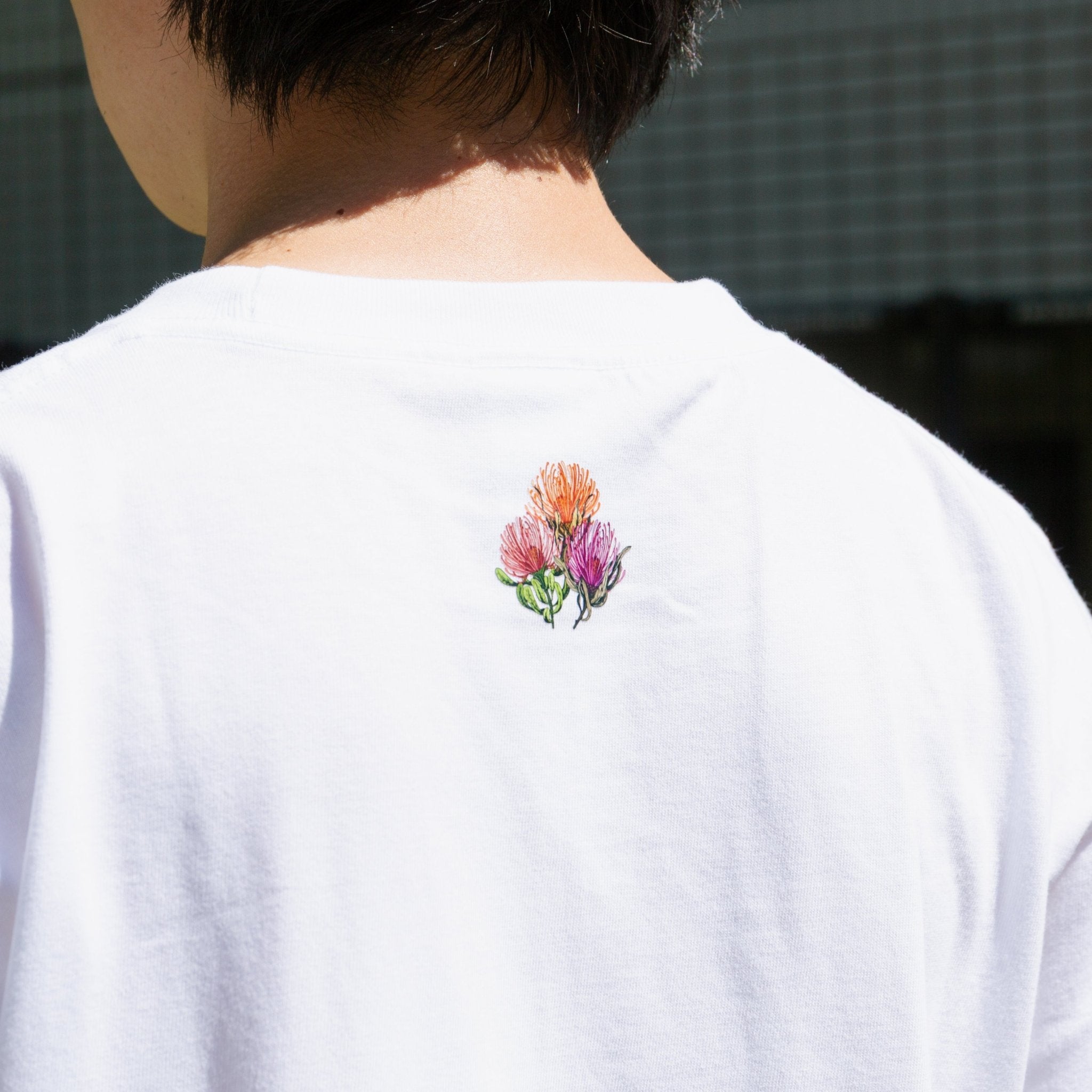 【数量限定】tetteオリジナルプリントTシャツをオーダーするならFlower&Plants tette │ 「手から手へ、想いを運ぶフラワーショップ」【板橋駅徒歩4分】【熟練フローリスト夫婦が運営】【最短2営業日で発送】【24時間365日注文OK】【ギフトは3300円〜】フラワーギフトを手から手へ、想いを込めたブーケやアレンジメントで大切な人に感謝と愛情を。シーンや用途に合わせて選びやすい豊富な種