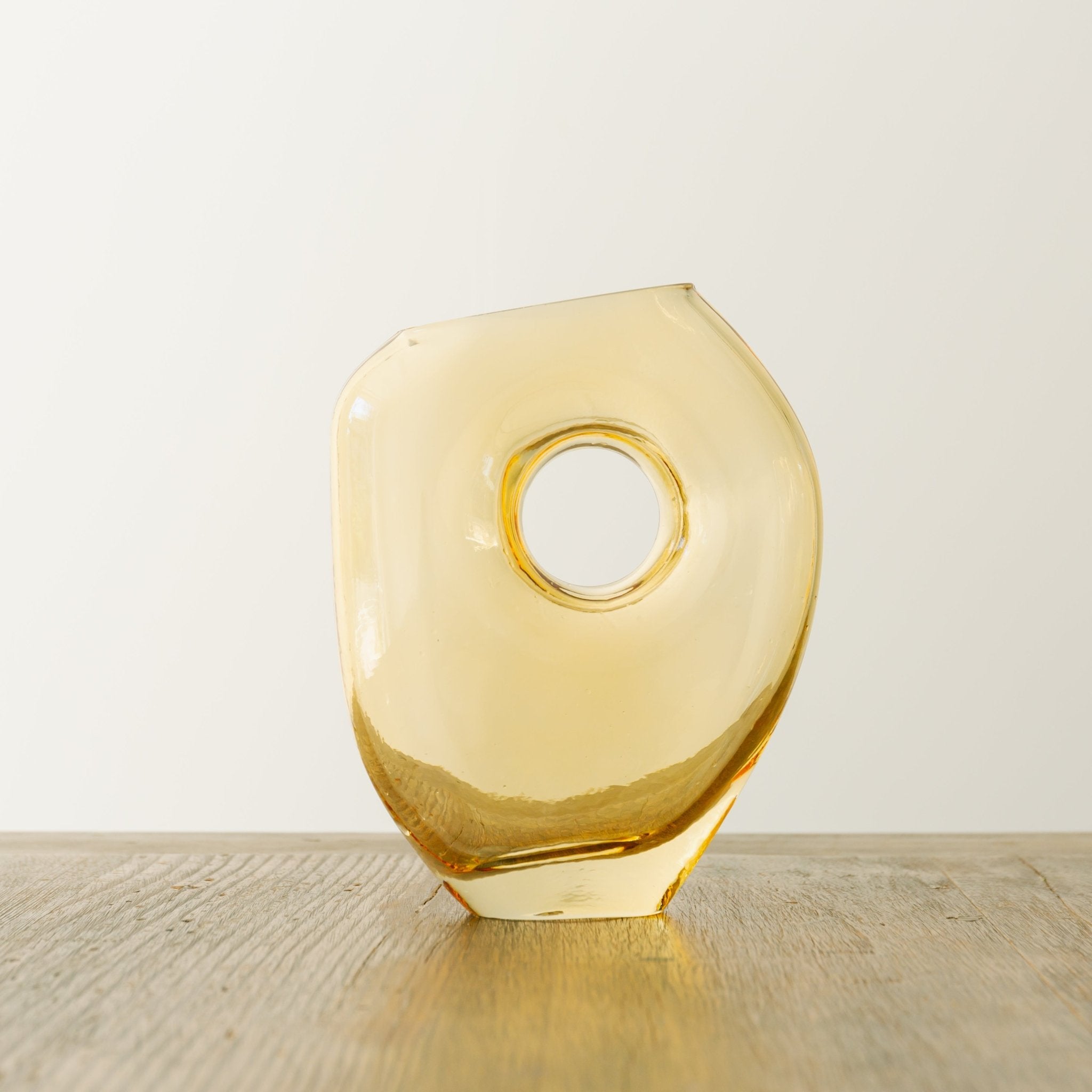 【welms.】 Onkalo Vase (A)をオーダーするならFlower&Plants tette │ 「手から手へ、想いを運ぶフラワーショップ」【板橋駅徒歩4分】【熟練フローリスト夫婦が運営】【最短2営業日で発送】【24時間365日注文OK】【ギフトは3300円〜】フラワーギフトを手から手へ、想いを込めたブーケやアレンジメントで大切な人に感謝と愛情を。シーンや用途に合わせて選びやすい豊富な種