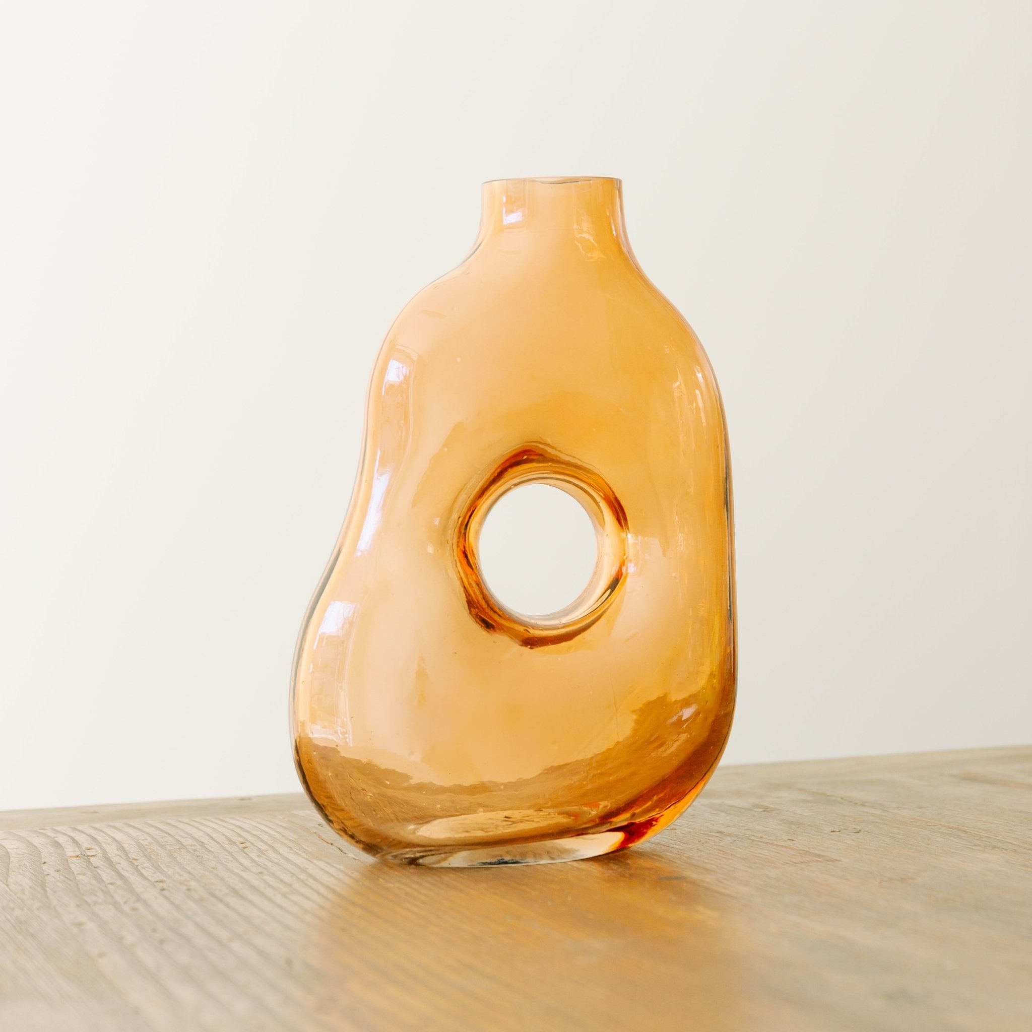 【welms.】 Onkalo Vase (B)をオーダーするならFlower&Plants tette │ 「手から手へ、想いを運ぶフラワーショップ」【板橋駅徒歩4分】【熟練フローリスト夫婦が運営】【最短2営業日で発送】【24時間365日注文OK】【ギフトは3300円〜】フラワーギフトを手から手へ、想いを込めたブーケやアレンジメントで大切な人に感謝と愛情を。シーンや用途に合わせて選びやすい豊富な種