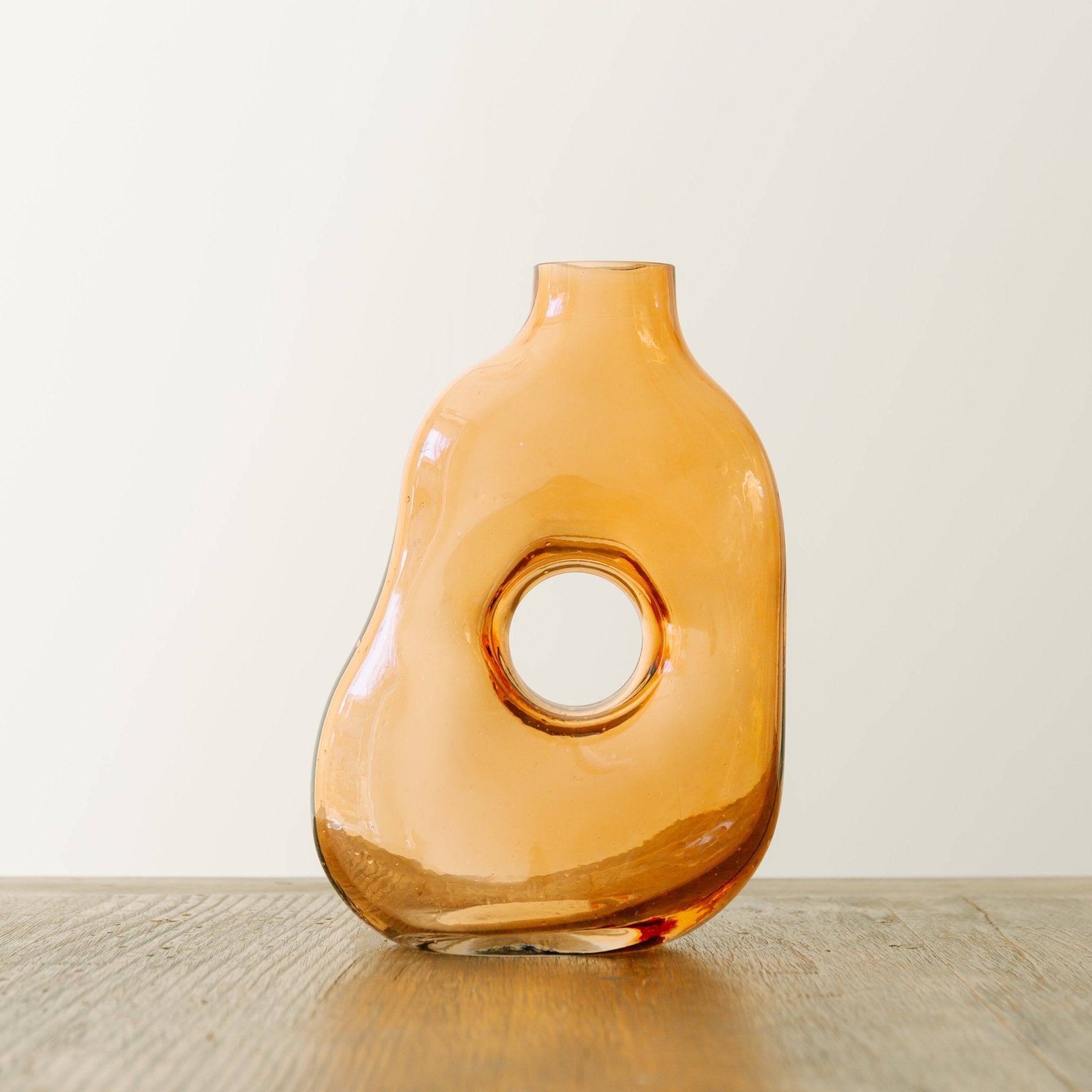 【welms.】 Onkalo Vase (B)をオーダーするならFlower&Plants tette │ 「手から手へ、想いを運ぶフラワーショップ」【板橋駅徒歩4分】【熟練フローリスト夫婦が運営】【最短2営業日で発送】【24時間365日注文OK】【ギフトは3300円〜】フラワーギフトを手から手へ、想いを込めたブーケやアレンジメントで大切な人に感謝と愛情を。シーンや用途に合わせて選びやすい豊富な種