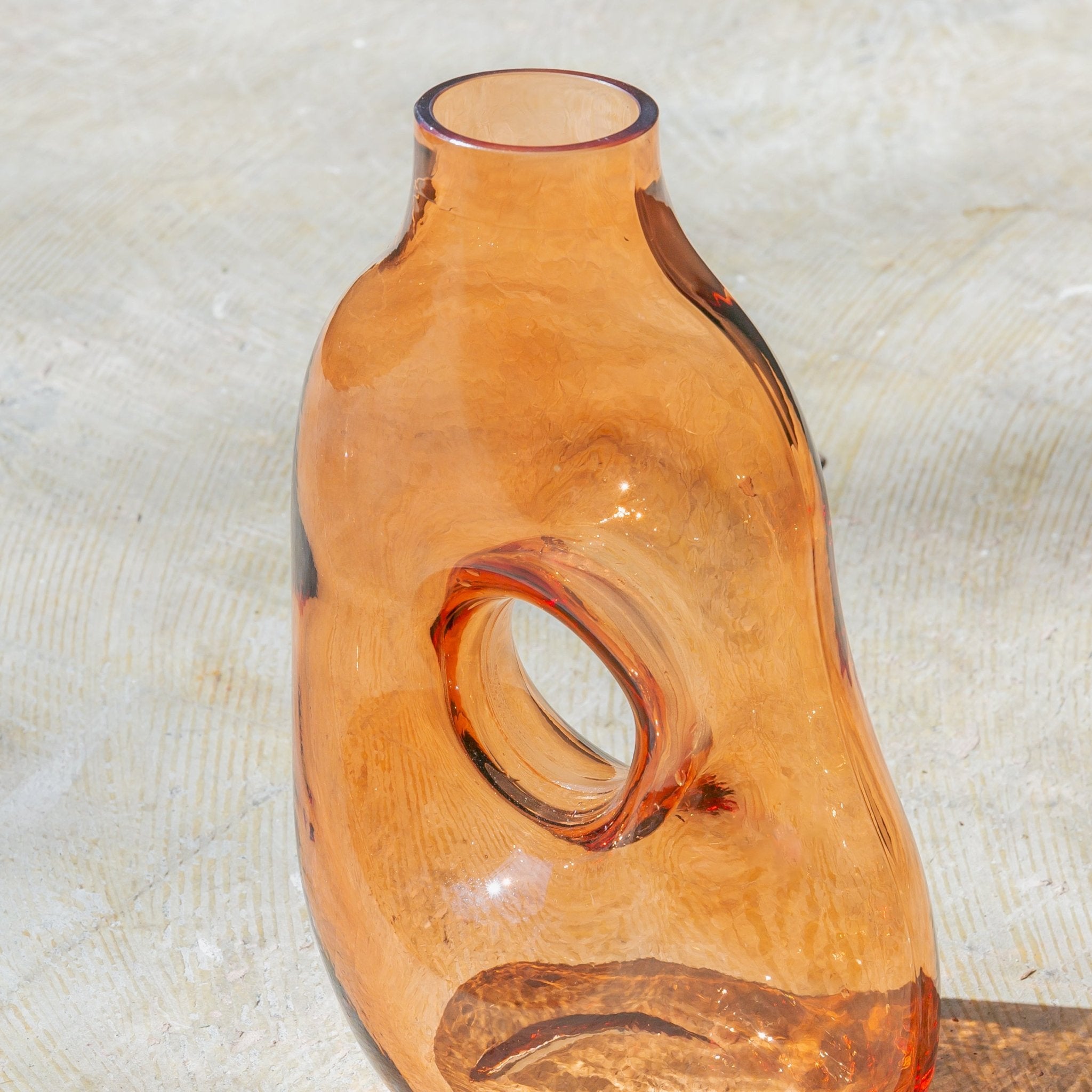 【welms.】 Onkalo Vase (B)をオーダーするならFlower&Plants tette │ 「手から手へ、想いを運ぶフラワーショップ」【板橋駅徒歩4分】【熟練フローリスト夫婦が運営】【最短2営業日で発送】【24時間365日注文OK】【ギフトは3300円〜】フラワーギフトを手から手へ、想いを込めたブーケやアレンジメントで大切な人に感謝と愛情を。シーンや用途に合わせて選びやすい豊富な種