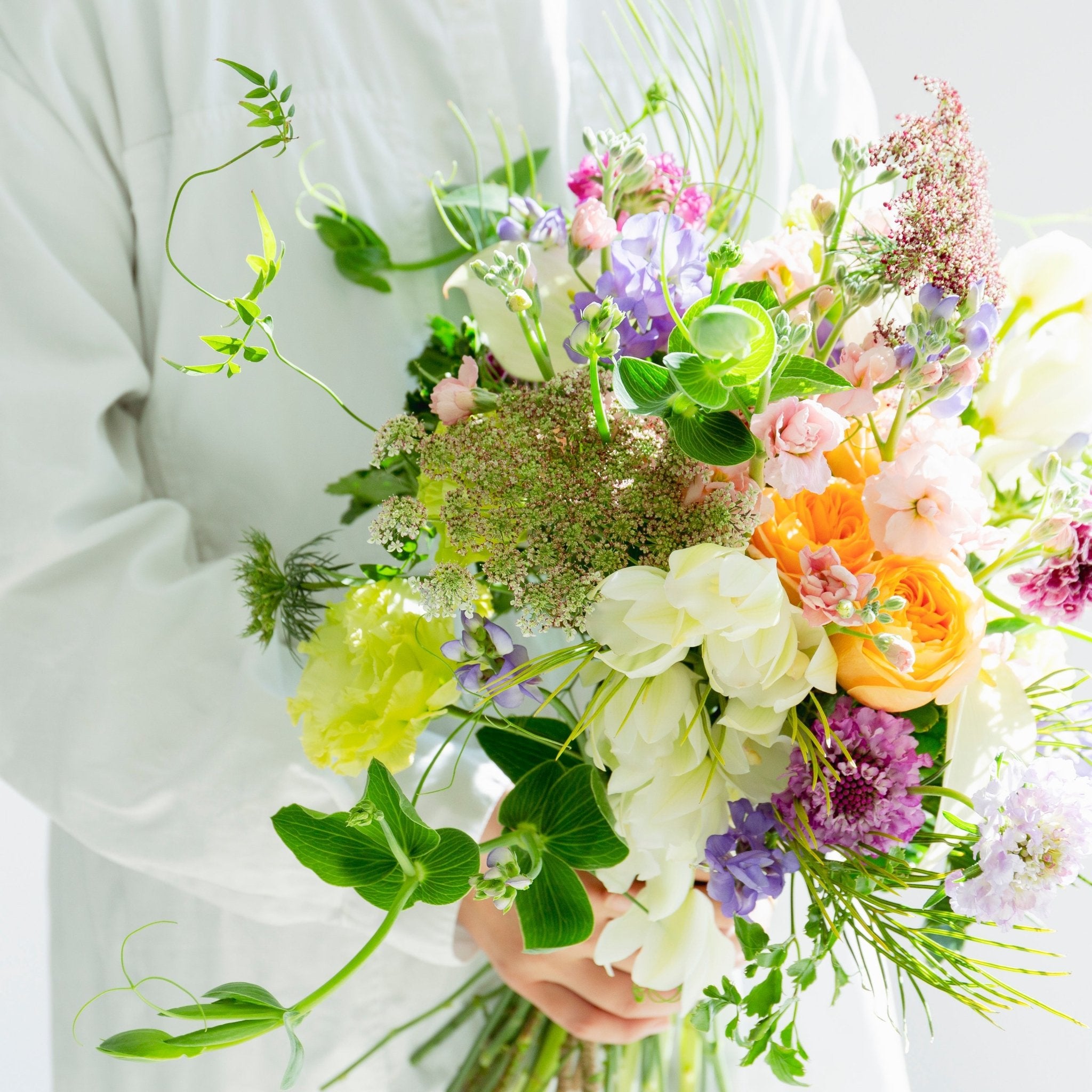 シンビジウムのギフトをオーダーするならFlower&Plants tette │ 「手から手へ、想いを運ぶフラワーショップ」【板橋駅徒歩4分】【熟練フローリスト夫婦が運営】【最短2営業日で発送】【24時間365日注文OK】【ギフトは3300円〜】フラワーギフトを手から手へ、想いを込めたブーケやアレンジメントで大切な人に感謝と愛情を。シーンや用途に合わせて選びやすい豊富な種