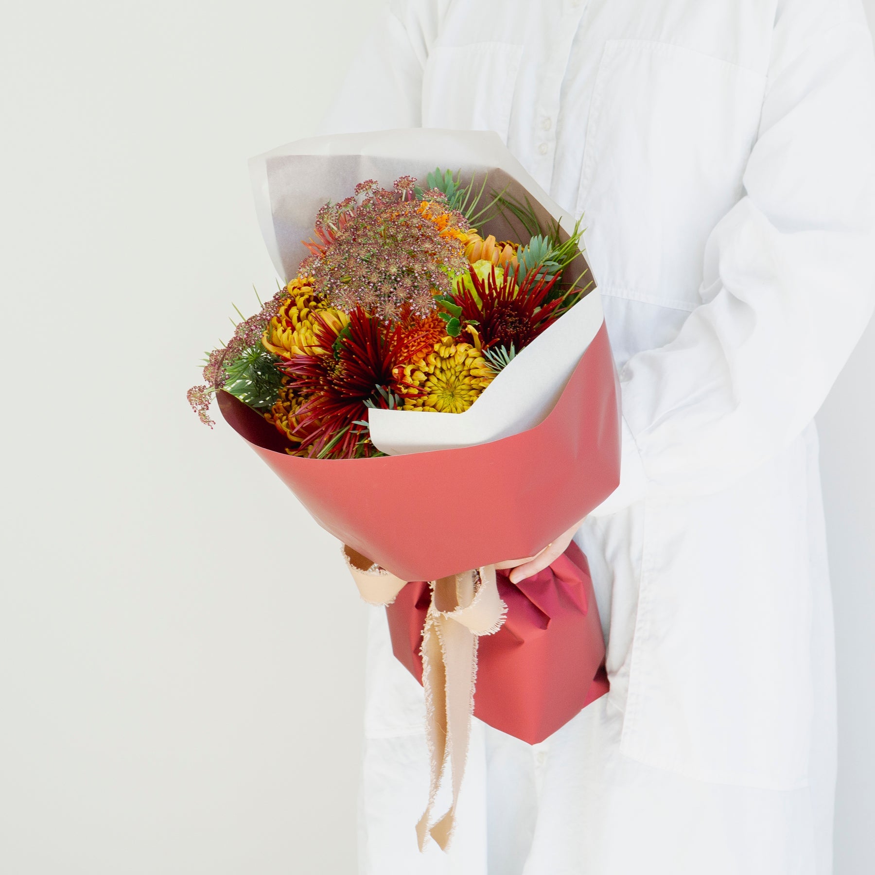 マムのギフトをオーダーするならFlower&Plants tette │ 「手から手へ、想いを運ぶフラワーショップ」【板橋駅徒歩4分】【熟練フローリスト夫婦が運営】【最短2営業日で発送】【24時間365日注文OK】【ギフトは3300円〜】フラワーギフトを手から手へ、想いを込めたブーケやアレンジメントで大切な人に感謝と愛情を。シーンや用途に合わせて選びやすい豊富な種