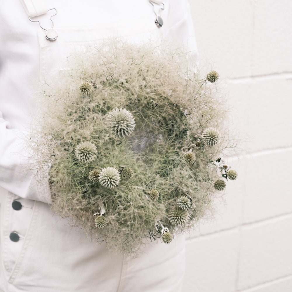 ドライリース スモークツリーをオーダーするならFlower&Plants tette │ 「手から手へ、想いを運ぶフラワーショップ」【板橋駅徒歩4分】【熟練フローリスト夫婦が運営】【最短2営業日で発送】【24時間365日注文OK】【ギフトは3300円〜】フラワーギフトを手から手へ、想いを込めたブーケやアレンジメントで大切な人に感謝と愛情を。シーンや用途に合わせて選びやすい豊富な種